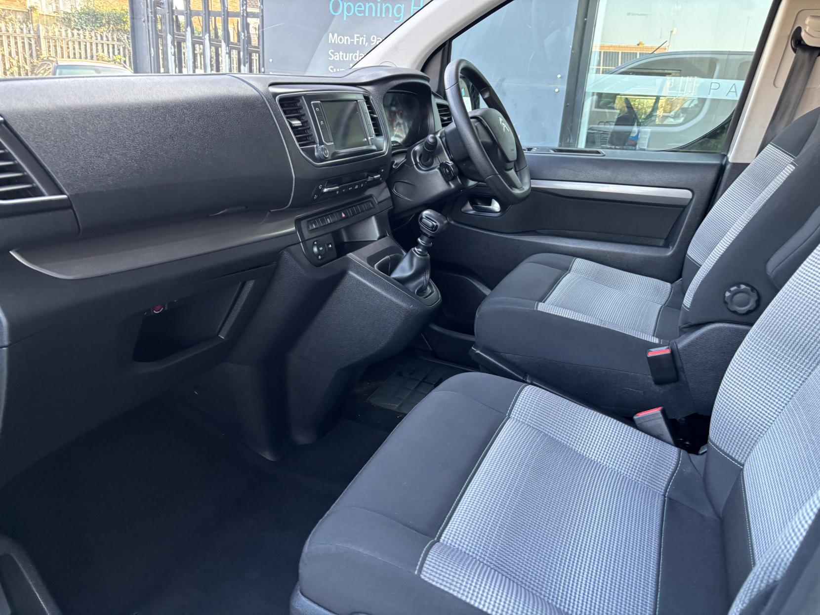 Citroen SpaceTourer 1.5 BlueHDi Feel M MPV 5dr Diesel Manual MWB Euro 6 (s/s) (120 ps)