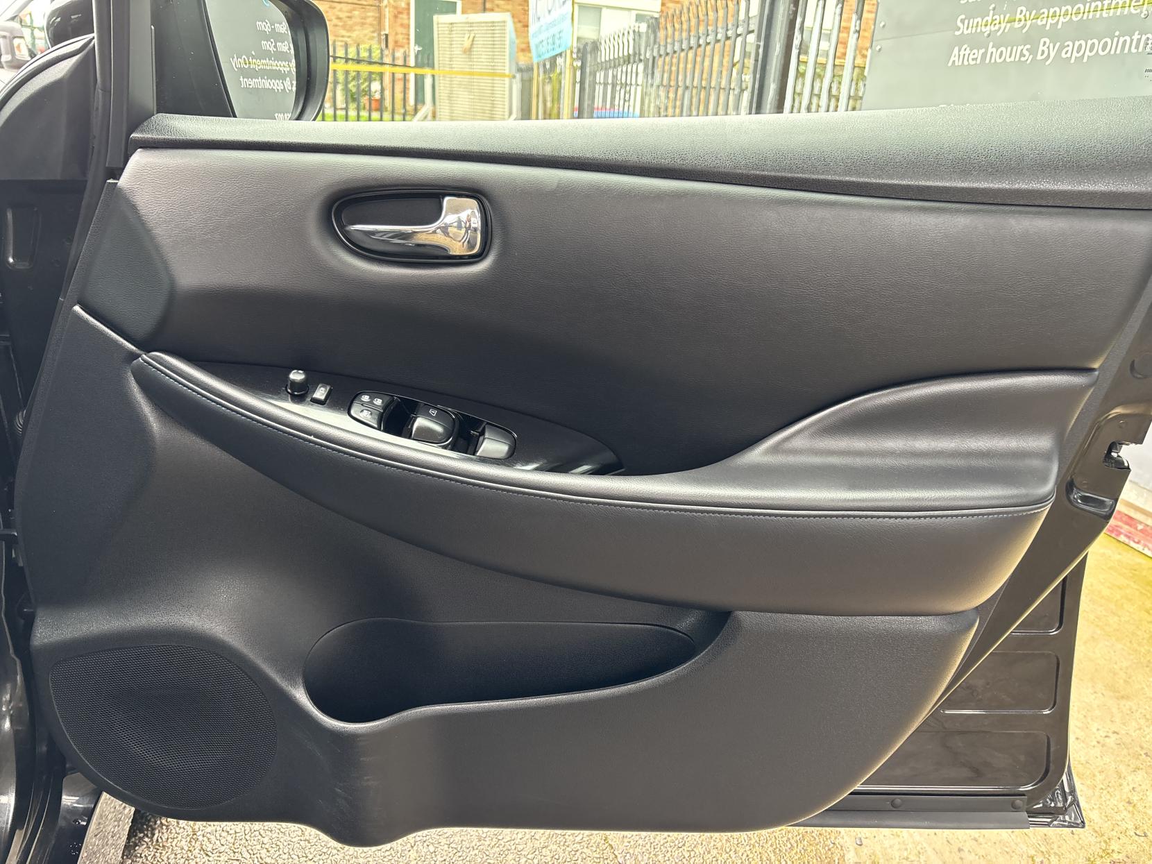 Nissan Leaf 62kWh e+ N-Connecta Hatchback 5dr Electric Auto (217 ps)