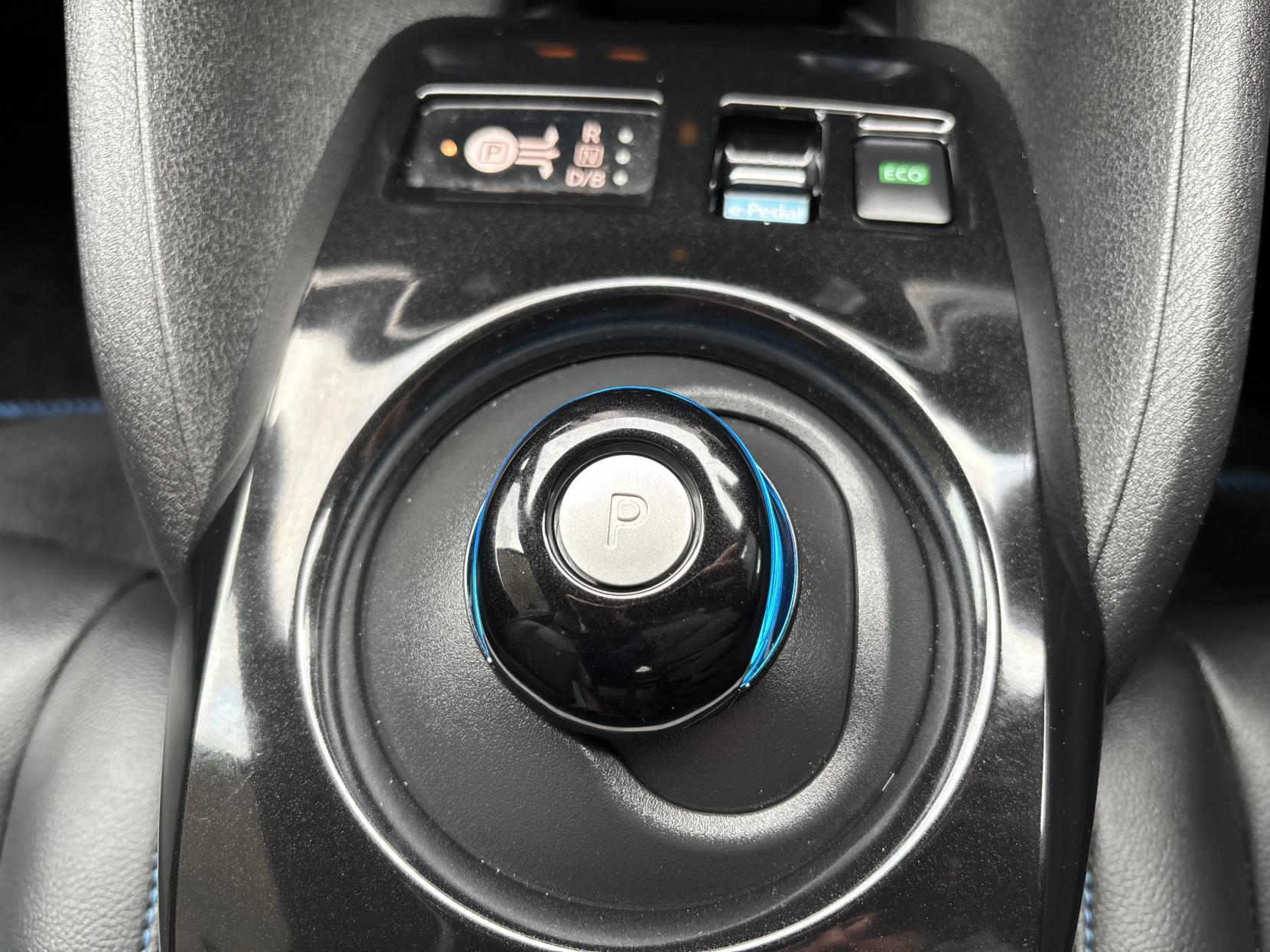 Nissan Leaf 62kWh e+ N-Connecta Hatchback 5dr Electric Auto (217 ps)