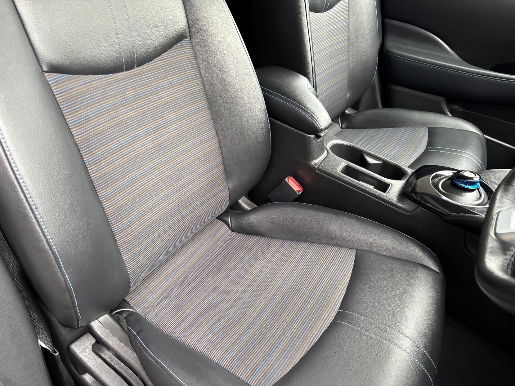 Nissan Leaf 62kWh e+ N-Connecta Hatchback 5dr Electric Auto (217 ps)