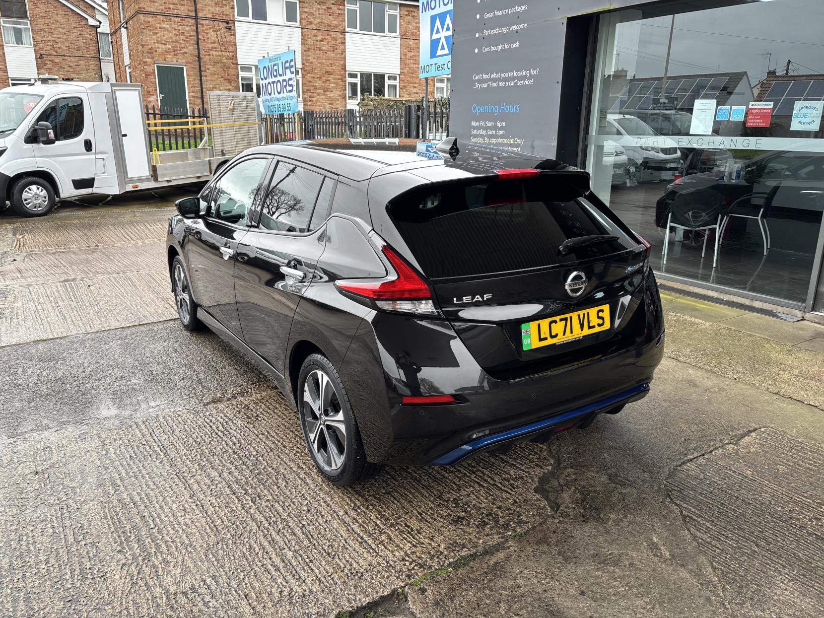 Nissan Leaf 62kWh e+ N-Connecta Hatchback 5dr Electric Auto (217 ps)