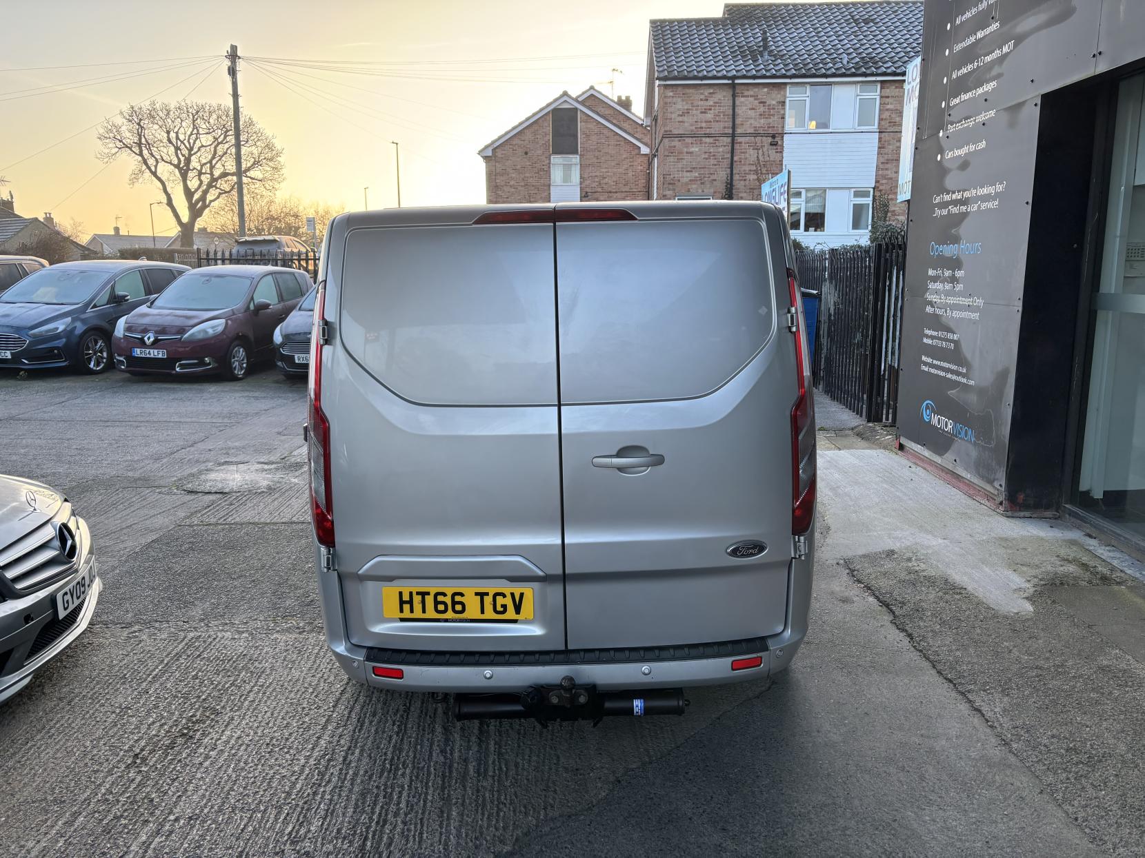 Ford Transit Custom 2.0 TDCi 290 Limited Panel Van 5dr Diesel Manual L1 H1 (163 g/km, 128 bhp)