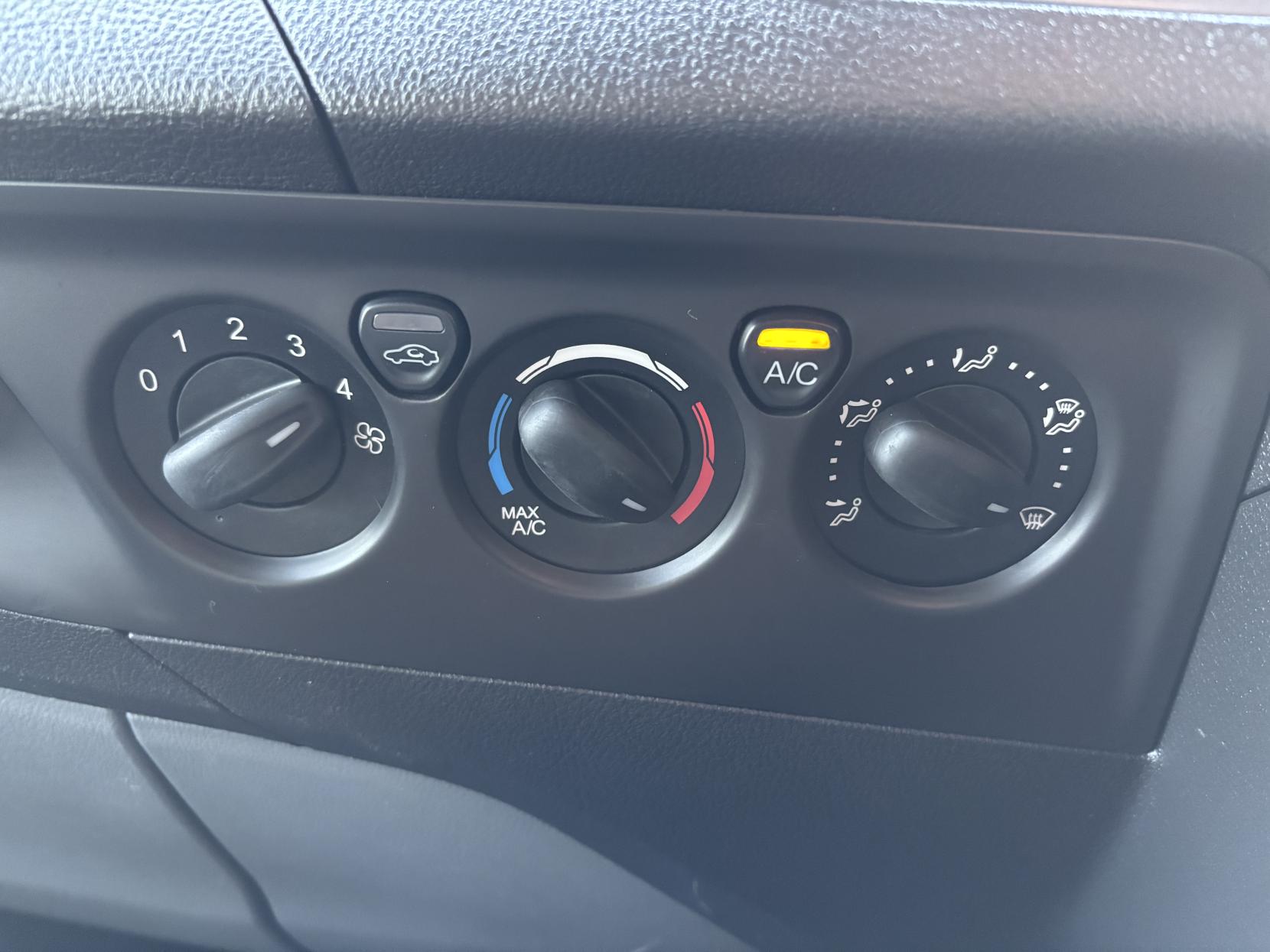 Ford Transit Custom 2.0 TDCi 290 Limited Panel Van 5dr Diesel Manual L1 H1 (163 g/km, 128 bhp)