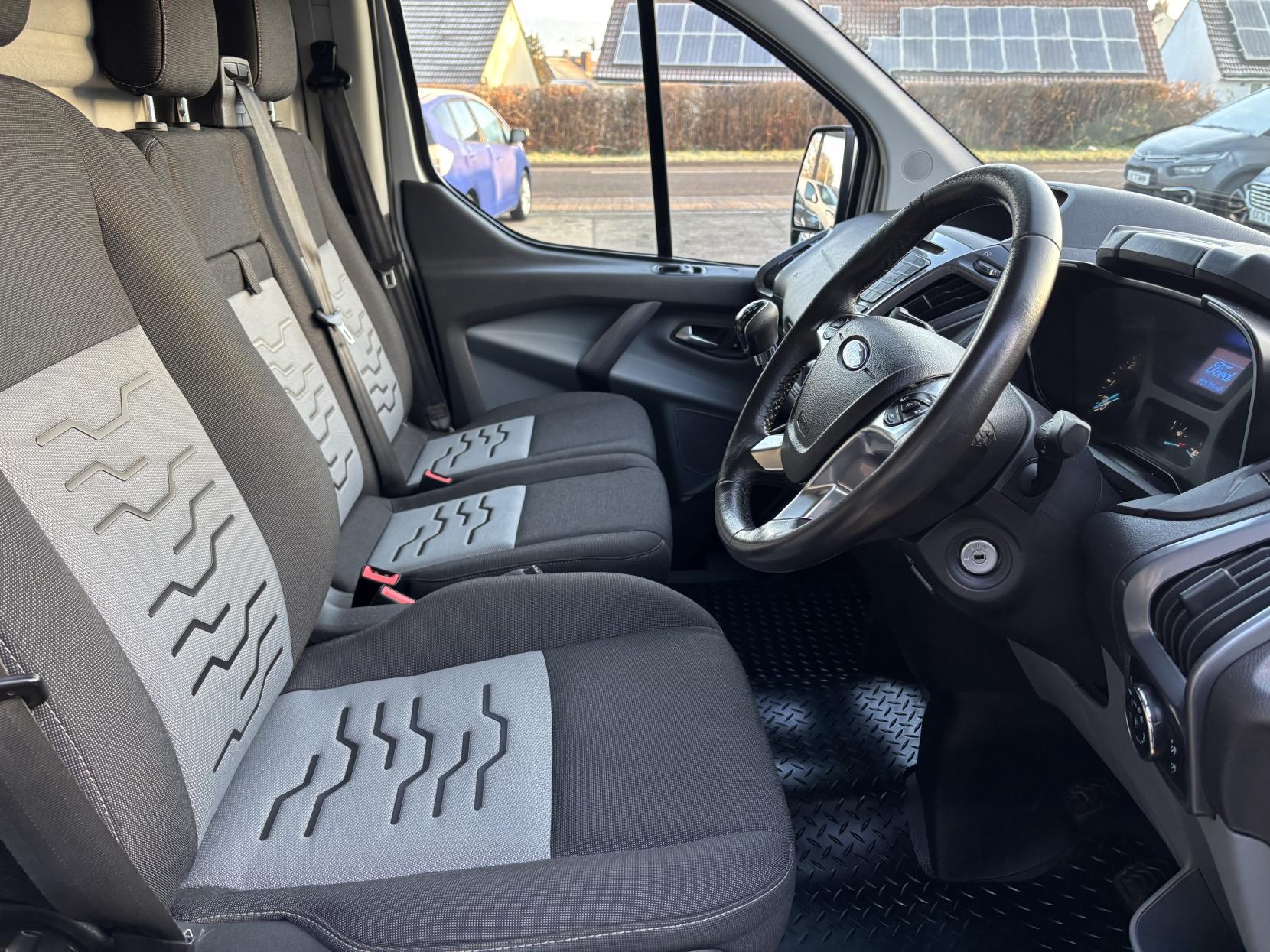 Ford Transit Custom 2.0 TDCi 290 Limited Panel Van 5dr Diesel Manual L1 H1 (163 g/km, 128 bhp)