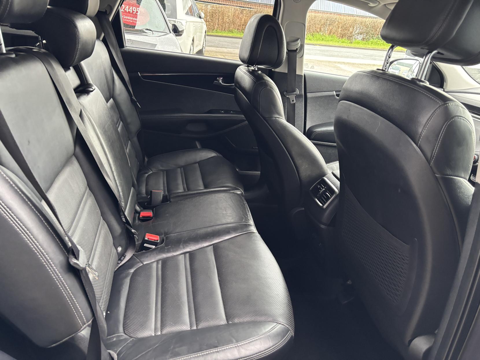 Kia Sorento 2.2 CRDi KX-3 SUV 5dr Diesel Auto AWD Euro 6 (197 bhp)