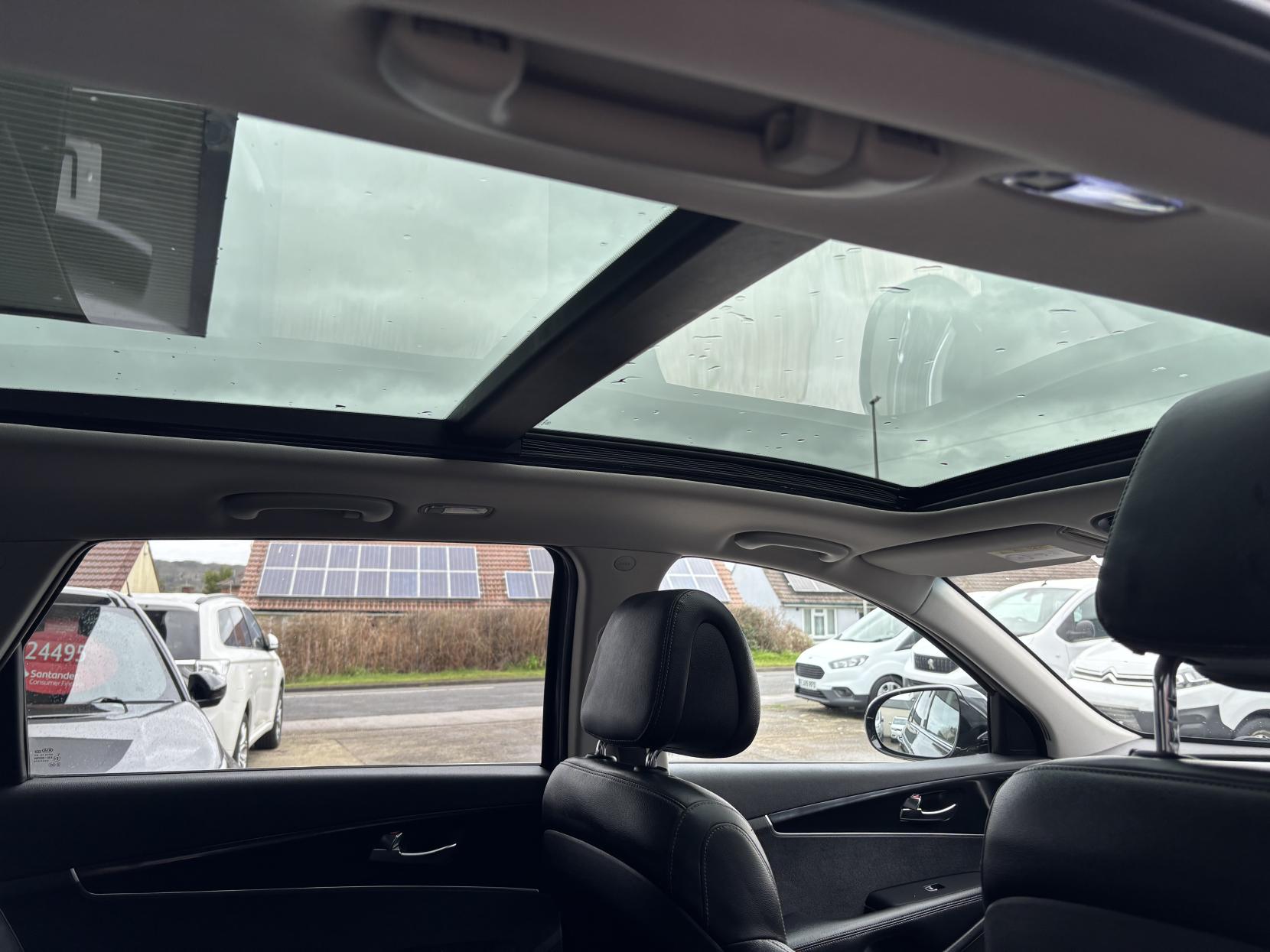 Kia Sorento 2.2 CRDi KX-3 SUV 5dr Diesel Auto AWD Euro 6 (197 bhp)