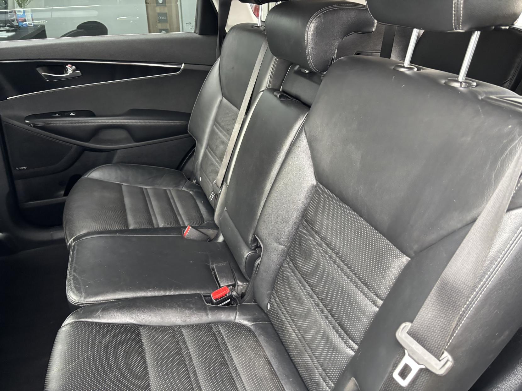 Kia Sorento 2.2 CRDi KX-3 SUV 5dr Diesel Auto AWD Euro 6 (197 bhp)