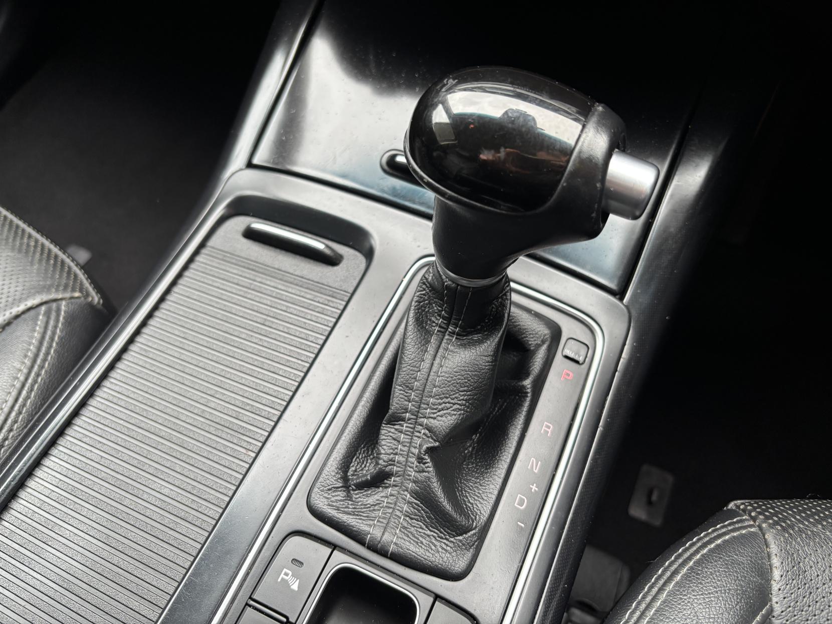 Kia Sorento 2.2 CRDi KX-3 SUV 5dr Diesel Auto AWD Euro 6 (197 bhp)