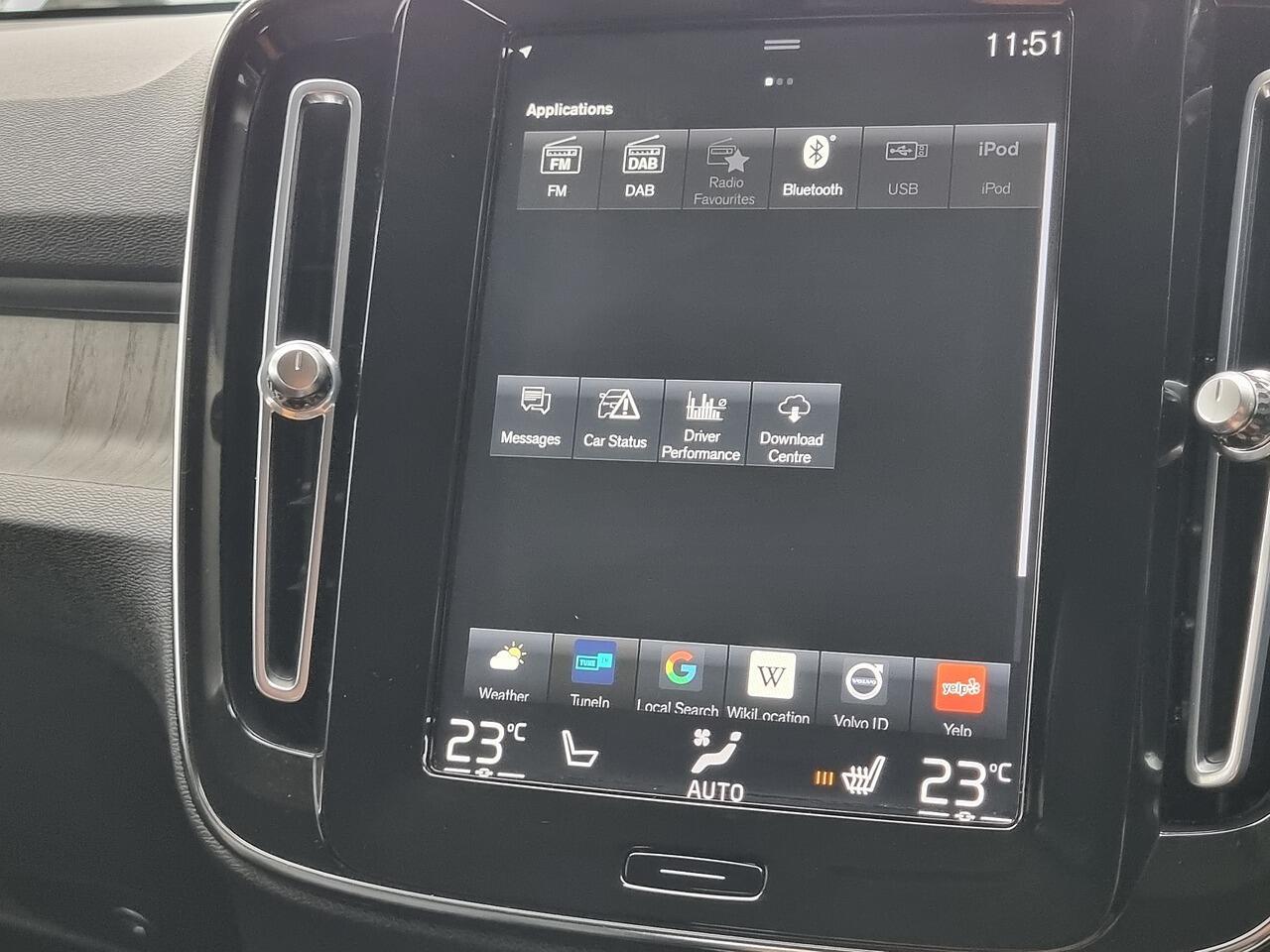 Volvo XC40 1.5h T5 Twin Engine Recharge 10.7kWh Inscription Pro SUV 5dr Petrol Plug-in Hybrid Auto Euro 6 (s/s) (262 ps)