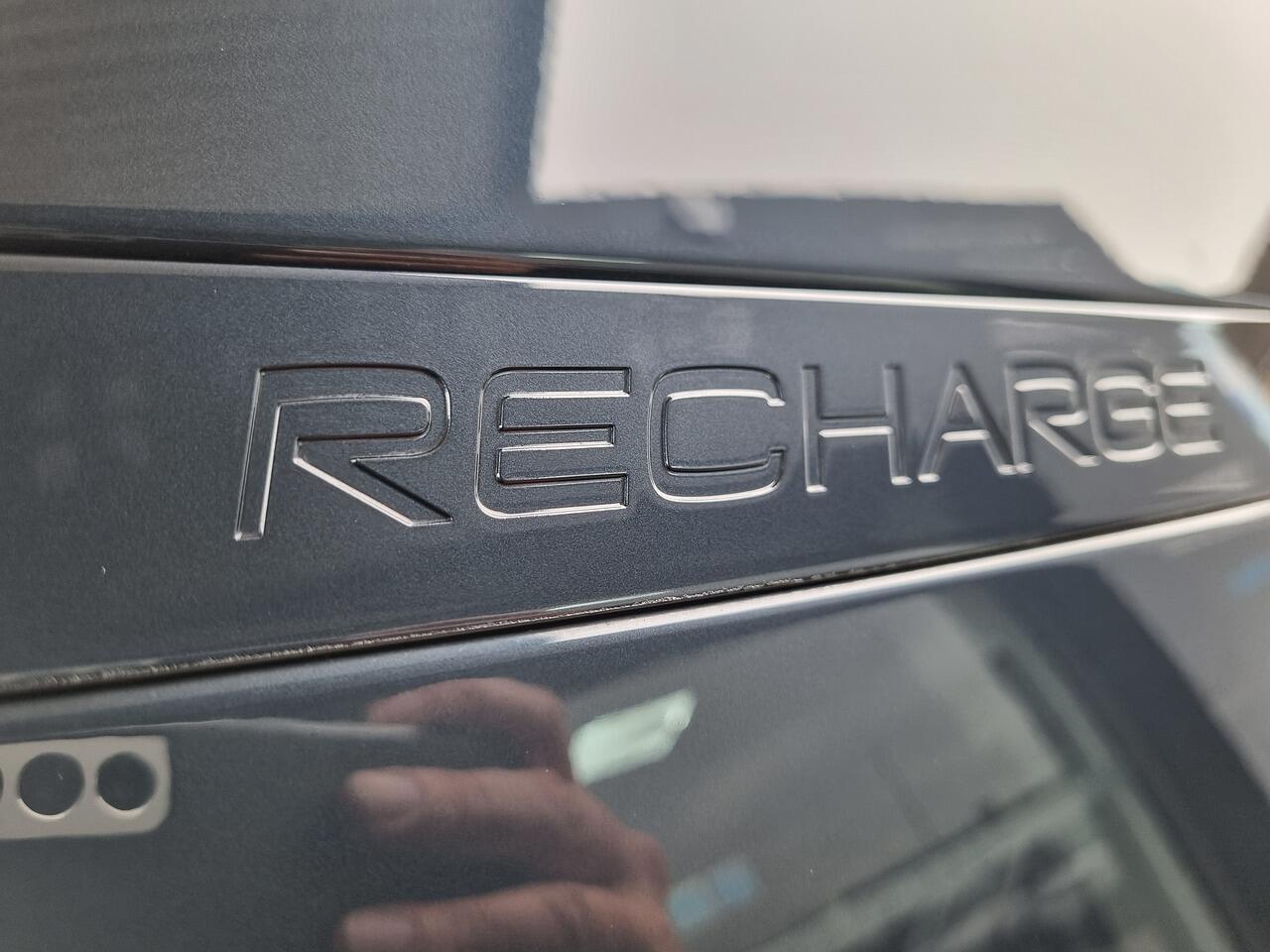 Volvo XC40 1.5h T5 Twin Engine Recharge 10.7kWh Inscription Pro SUV 5dr Petrol Plug-in Hybrid Auto Euro 6 (s/s) (262 ps)