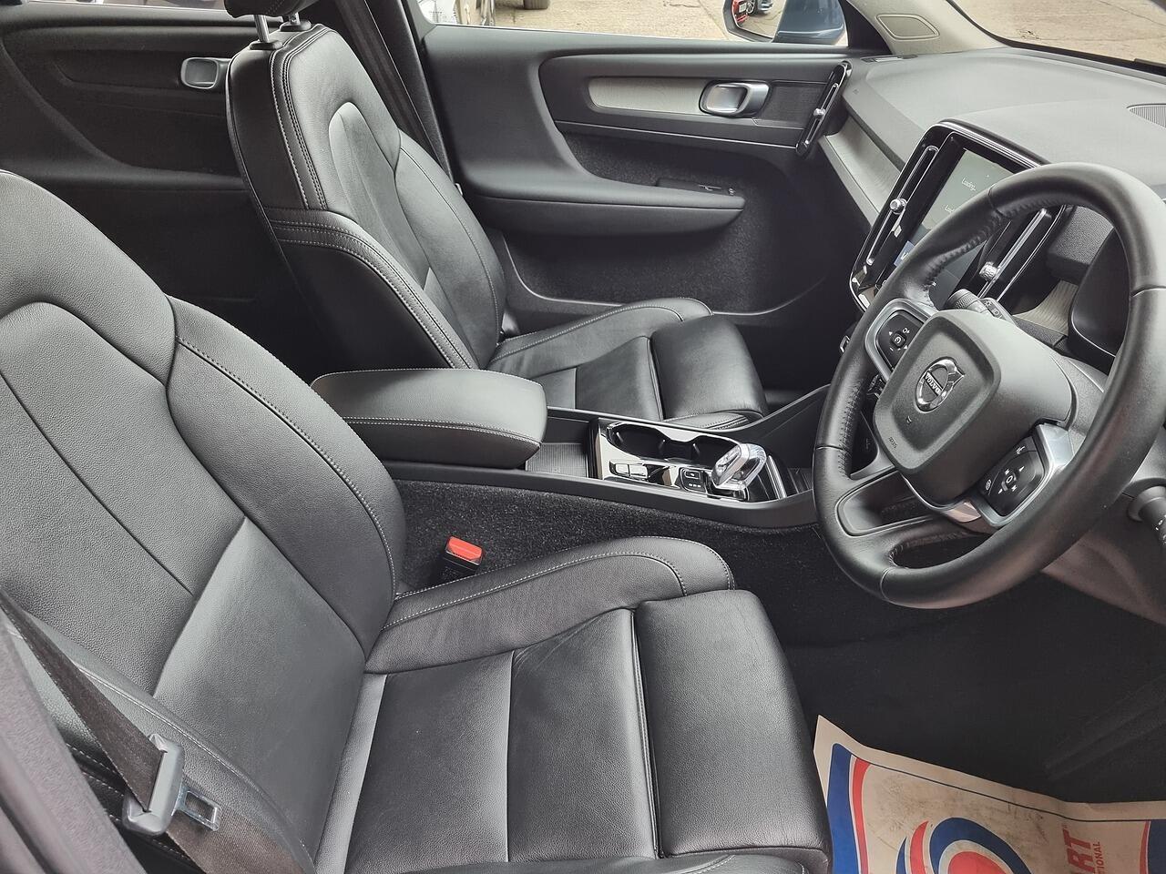 Volvo XC40 1.5h T5 Twin Engine Recharge 10.7kWh Inscription Pro SUV 5dr Petrol Plug-in Hybrid Auto Euro 6 (s/s) (262 ps)