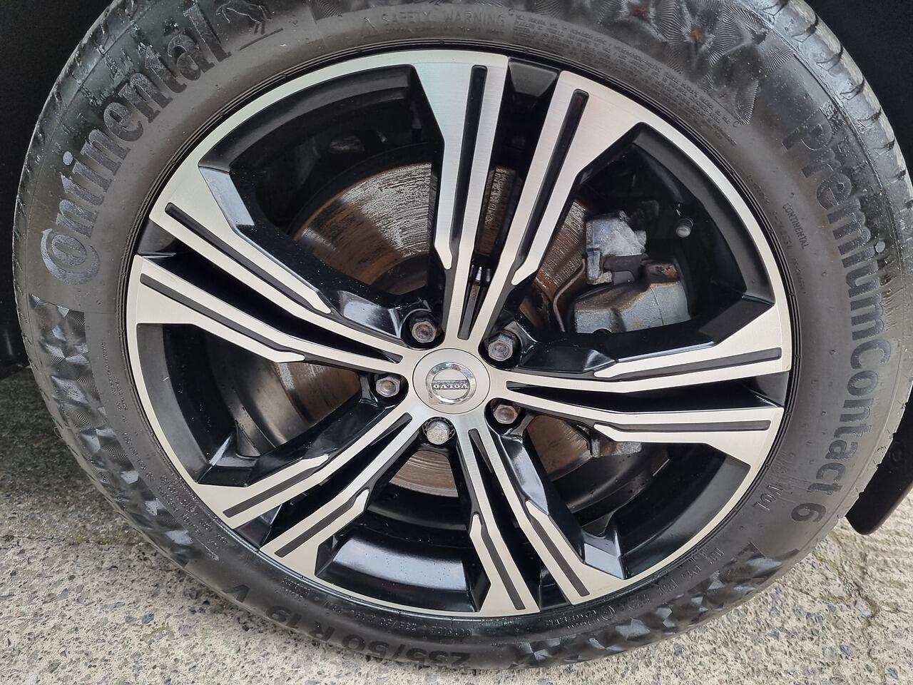 Volvo XC40 1.5h T5 Twin Engine Recharge 10.7kWh Inscription Pro SUV 5dr Petrol Plug-in Hybrid Auto Euro 6 (s/s) (262 ps)