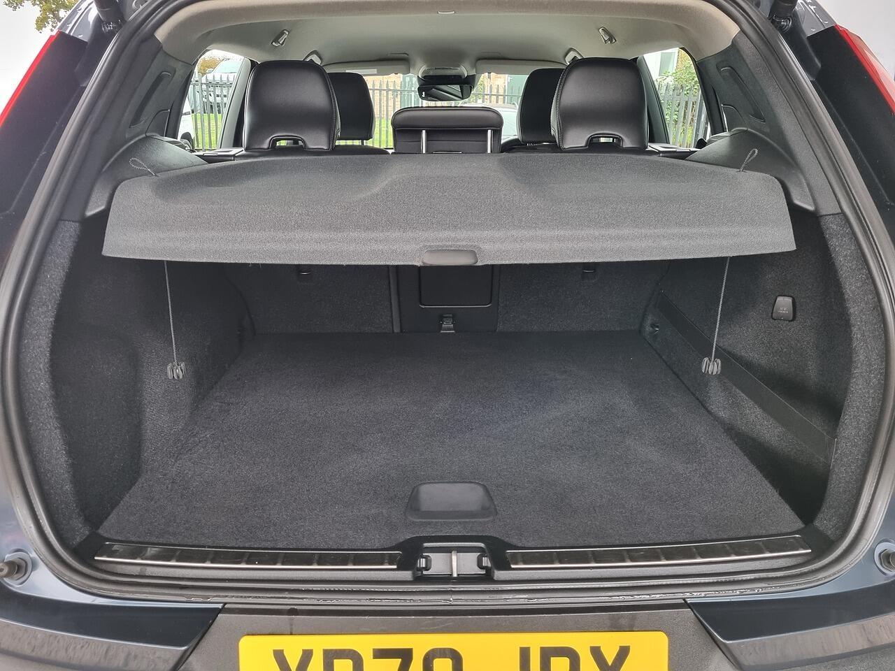 Volvo XC40 1.5h T5 Twin Engine Recharge 10.7kWh Inscription Pro SUV 5dr Petrol Plug-in Hybrid Auto Euro 6 (s/s) (262 ps)