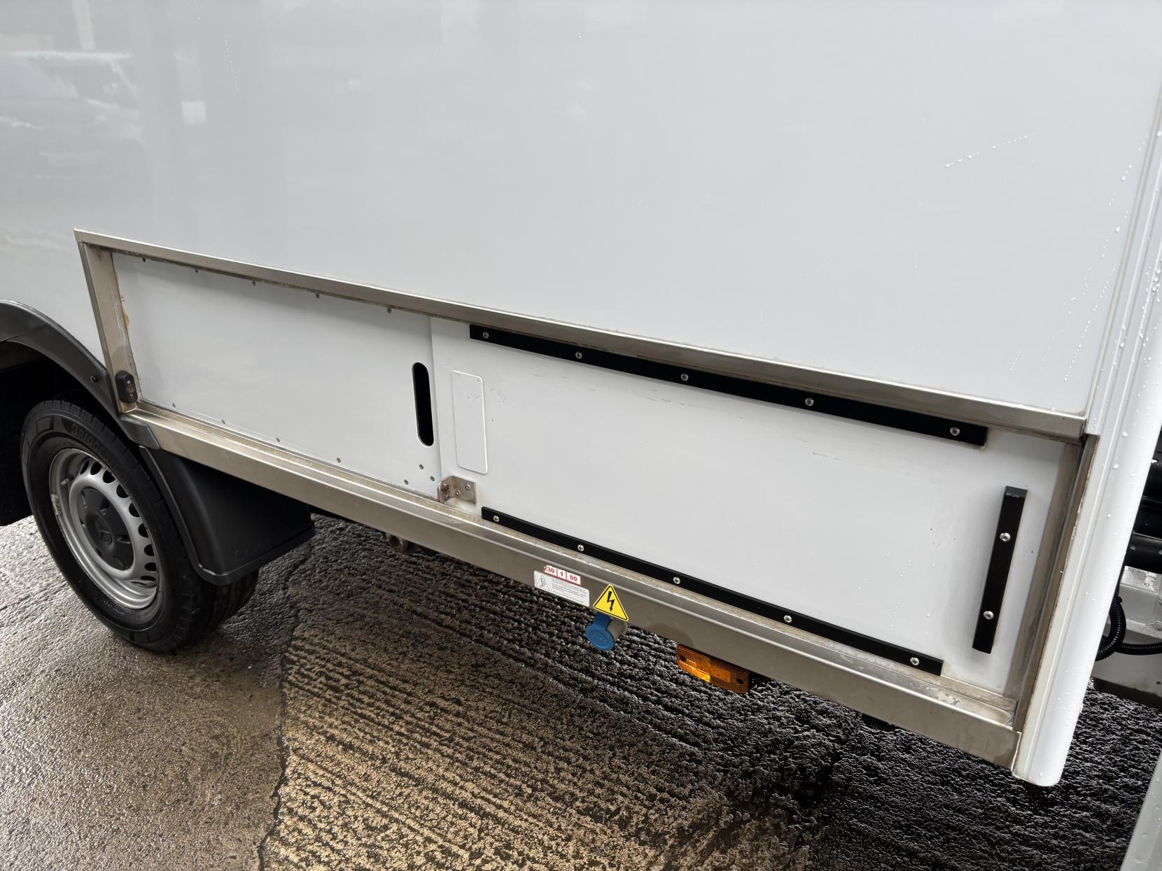 Mercedes-Benz Sprinter 2.0 315 CDI Temperature Controlled with standby Progressive 2dr Diesel Manual RWD L2 Euro 6 (s/s) (150 ps)