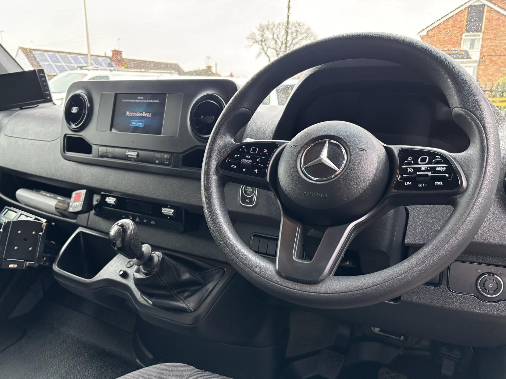 Mercedes-Benz Sprinter 2.0 315 CDI Temperature Controlled with standby Progressive 2dr Diesel Manual RWD L2 Euro 6 (s/s) (150 ps)