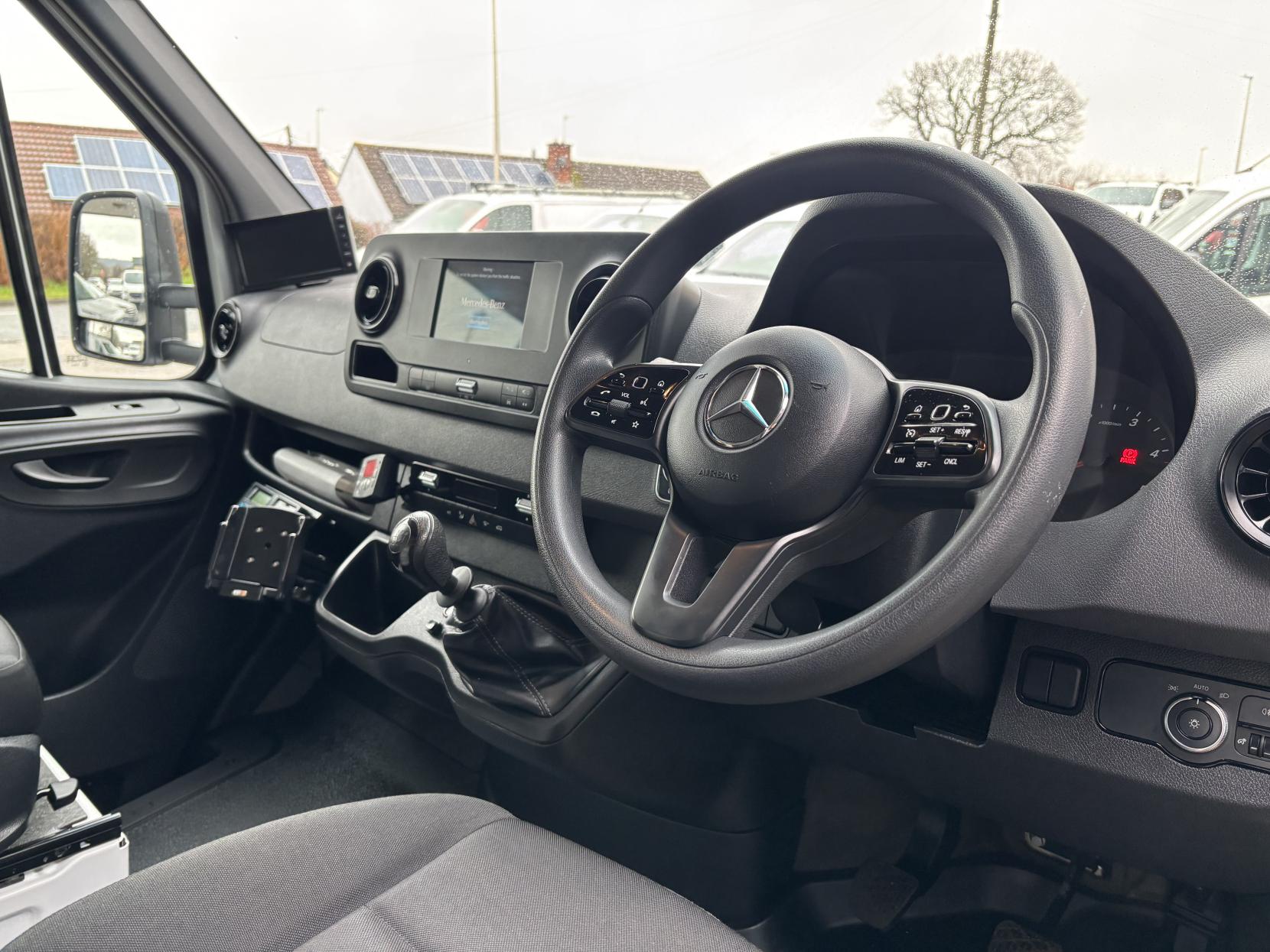 Mercedes-Benz Sprinter 2.0 315 CDI Temperature Controlled with standby Progressive 2dr Diesel Manual RWD L2 Euro 6 (s/s) (150 ps)