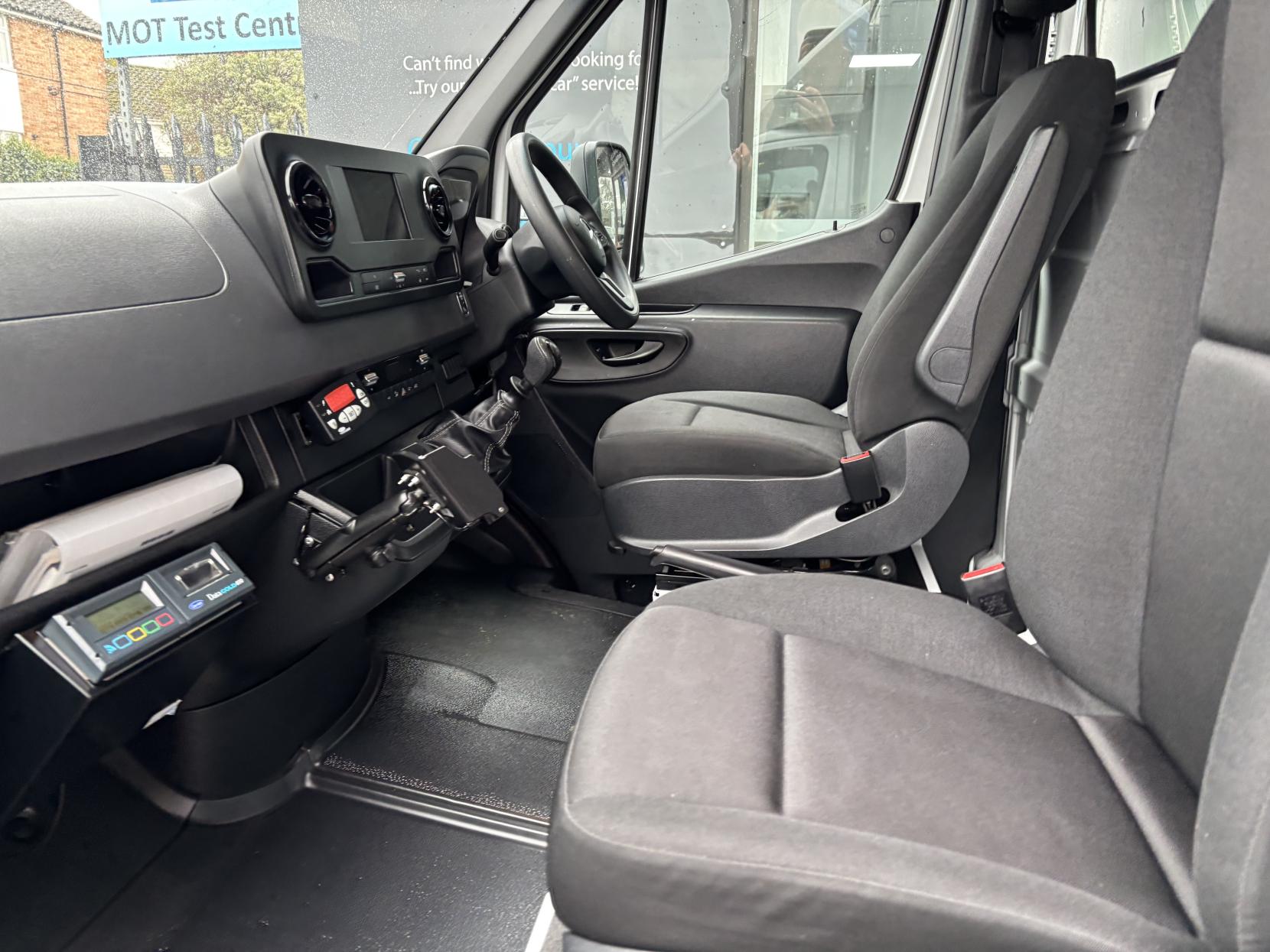 Mercedes-Benz Sprinter 2.0 315 CDI Temperature Controlled with standby Progressive 2dr Diesel Manual RWD L2 Euro 6 (s/s) (150 ps)