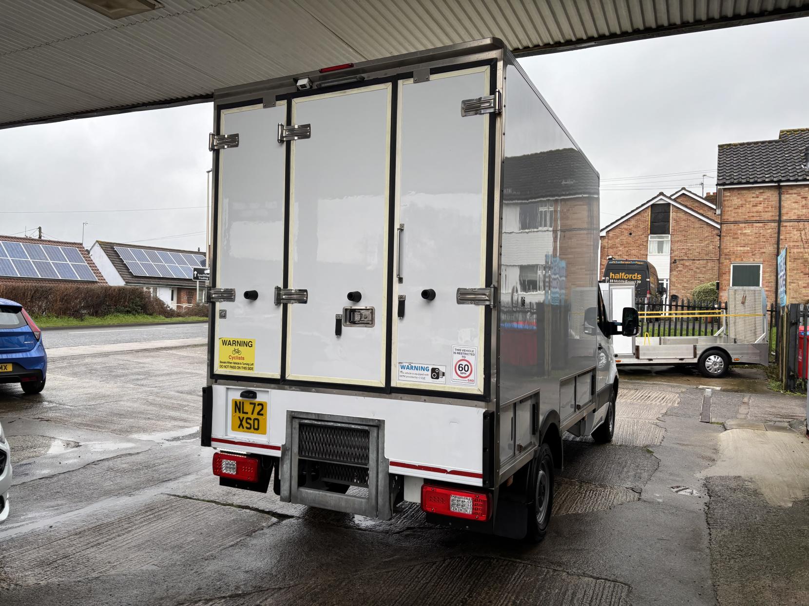 Mercedes-Benz Sprinter 2.0 315 CDI Temperature Controlled with standby Progressive 2dr Diesel Manual RWD L2 Euro 6 (s/s) (150 ps)