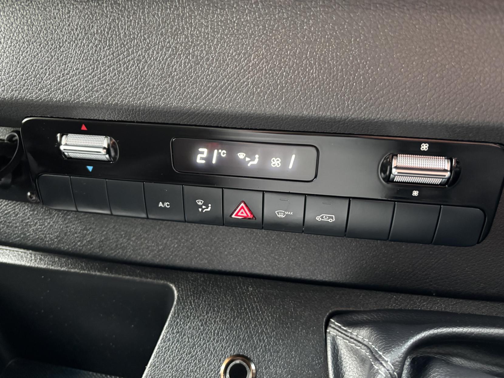 Mercedes-Benz Sprinter 2.0 315 CDI Temperature Controlled with standby Progressive 2dr Diesel Manual RWD L2 Euro 6 (s/s) (150 ps)