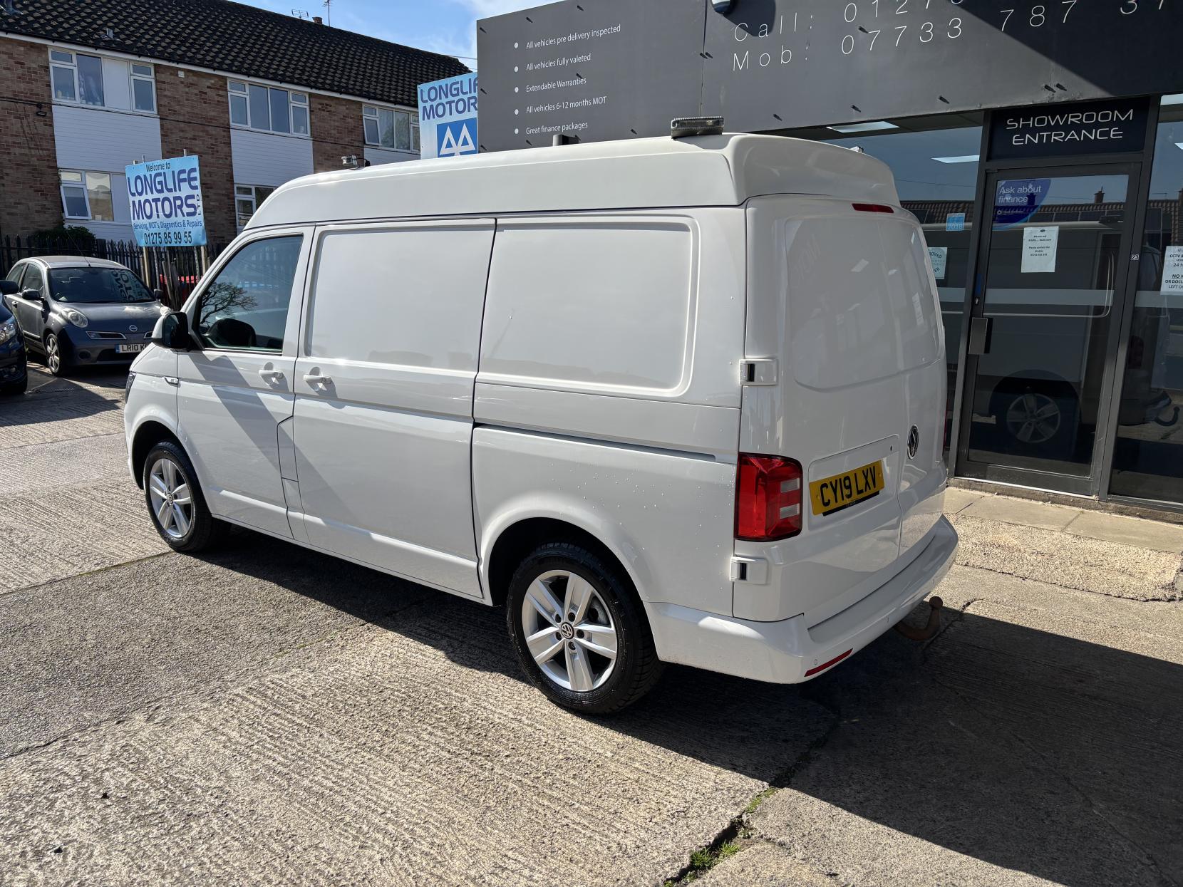 Volkswagen Transporter 2.0 TDI T32 BlueMotion Tech Highline Panel Van 5dr Diesel Manual 4Motion SWB Euro 6 (s/s) (150 ps)