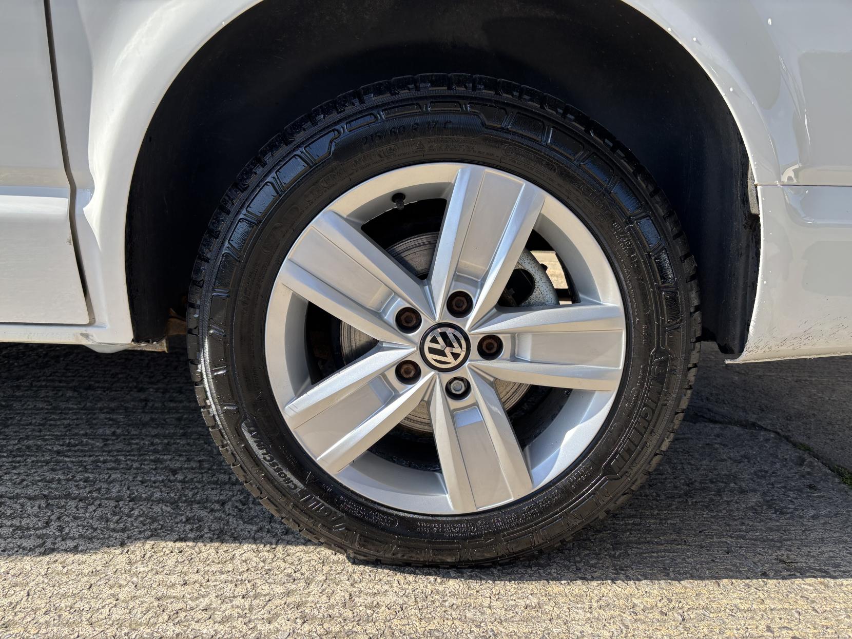 Volkswagen Transporter 2.0 TDI T32 BlueMotion Tech Highline Panel Van 5dr Diesel Manual 4Motion SWB Euro 6 (s/s) (150 ps)