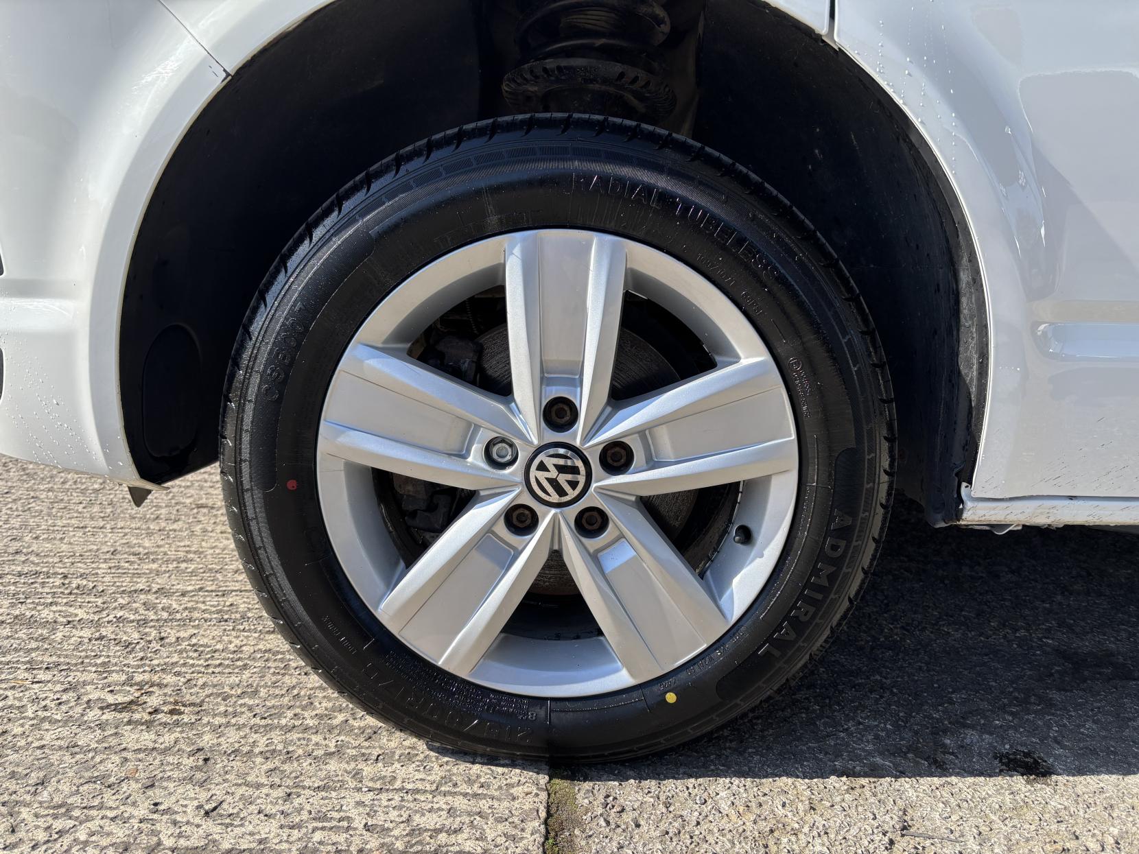 Volkswagen Transporter 2.0 TDI T32 BlueMotion Tech Highline Panel Van 5dr Diesel Manual 4Motion SWB Euro 6 (s/s) (150 ps)