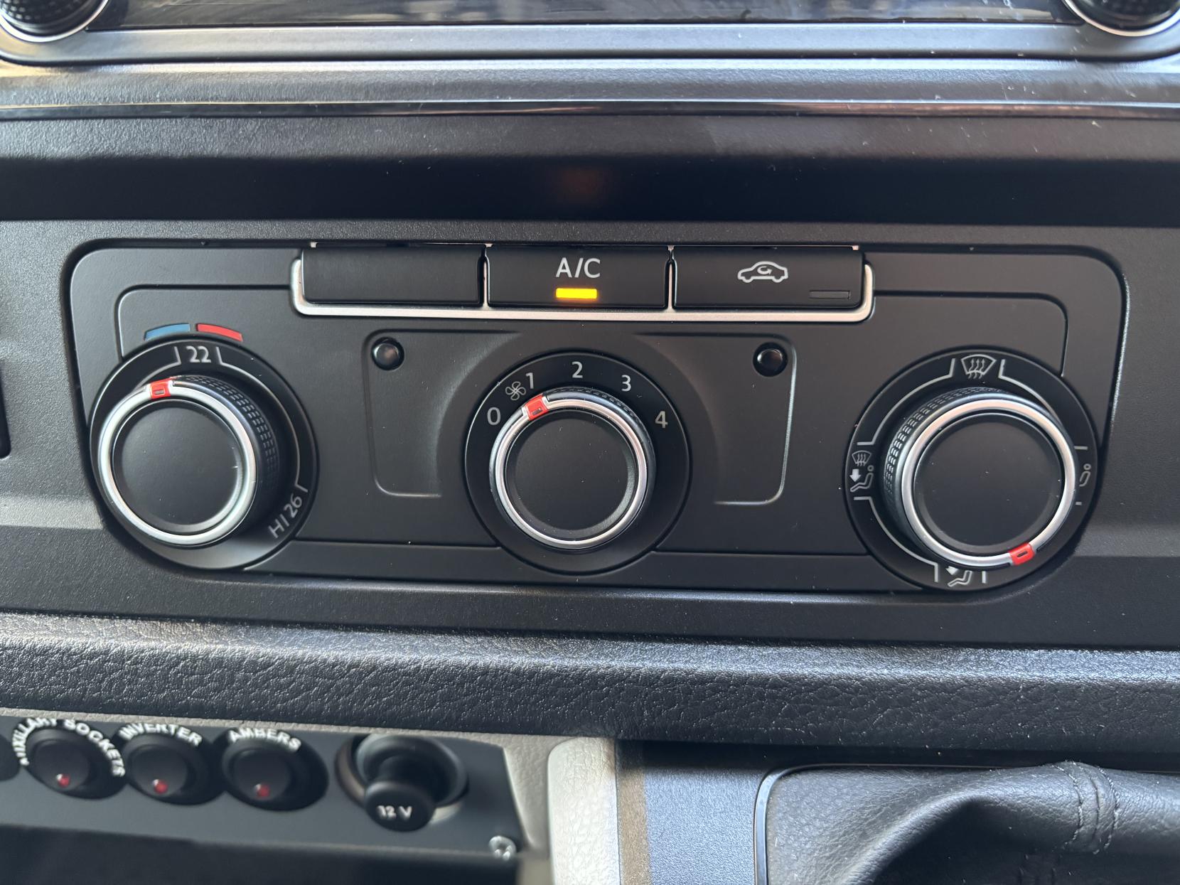 Volkswagen Transporter 2.0 TDI T32 BlueMotion Tech Highline Panel Van 5dr Diesel Manual 4Motion SWB Euro 6 (s/s) (150 ps)