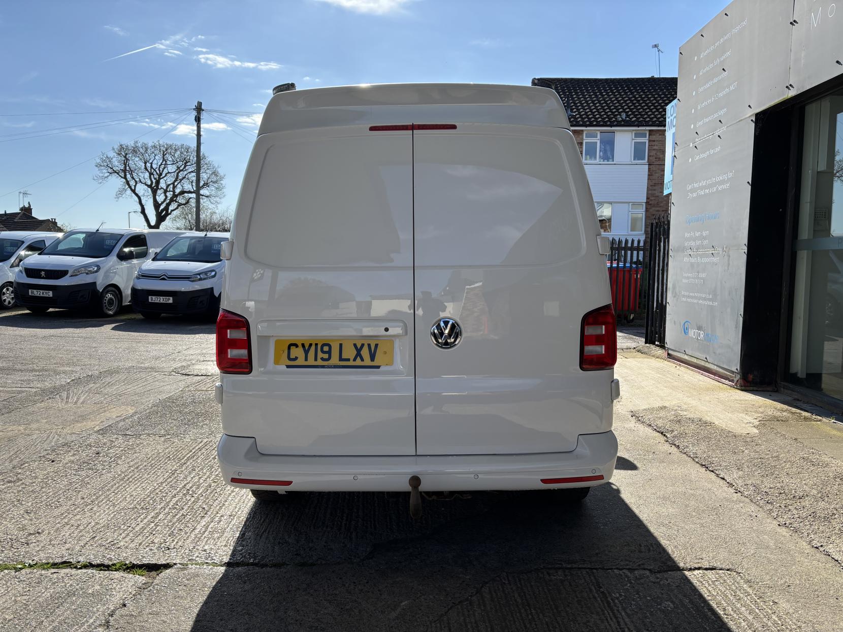 Volkswagen Transporter 2.0 TDI T32 BlueMotion Tech Highline Panel Van 5dr Diesel Manual 4Motion SWB Euro 6 (s/s) (150 ps)