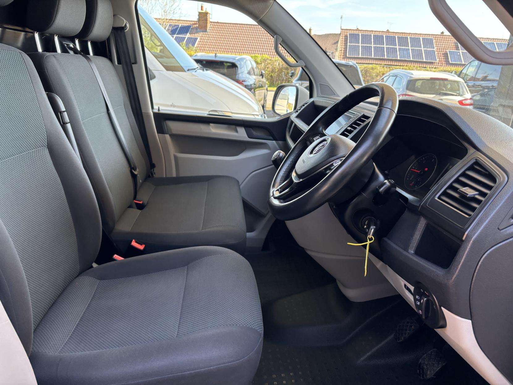 Volkswagen Transporter 2.0 TDI T32 BlueMotion Tech Highline Panel Van 5dr Diesel Manual 4Motion SWB Euro 6 (s/s) (150 ps)