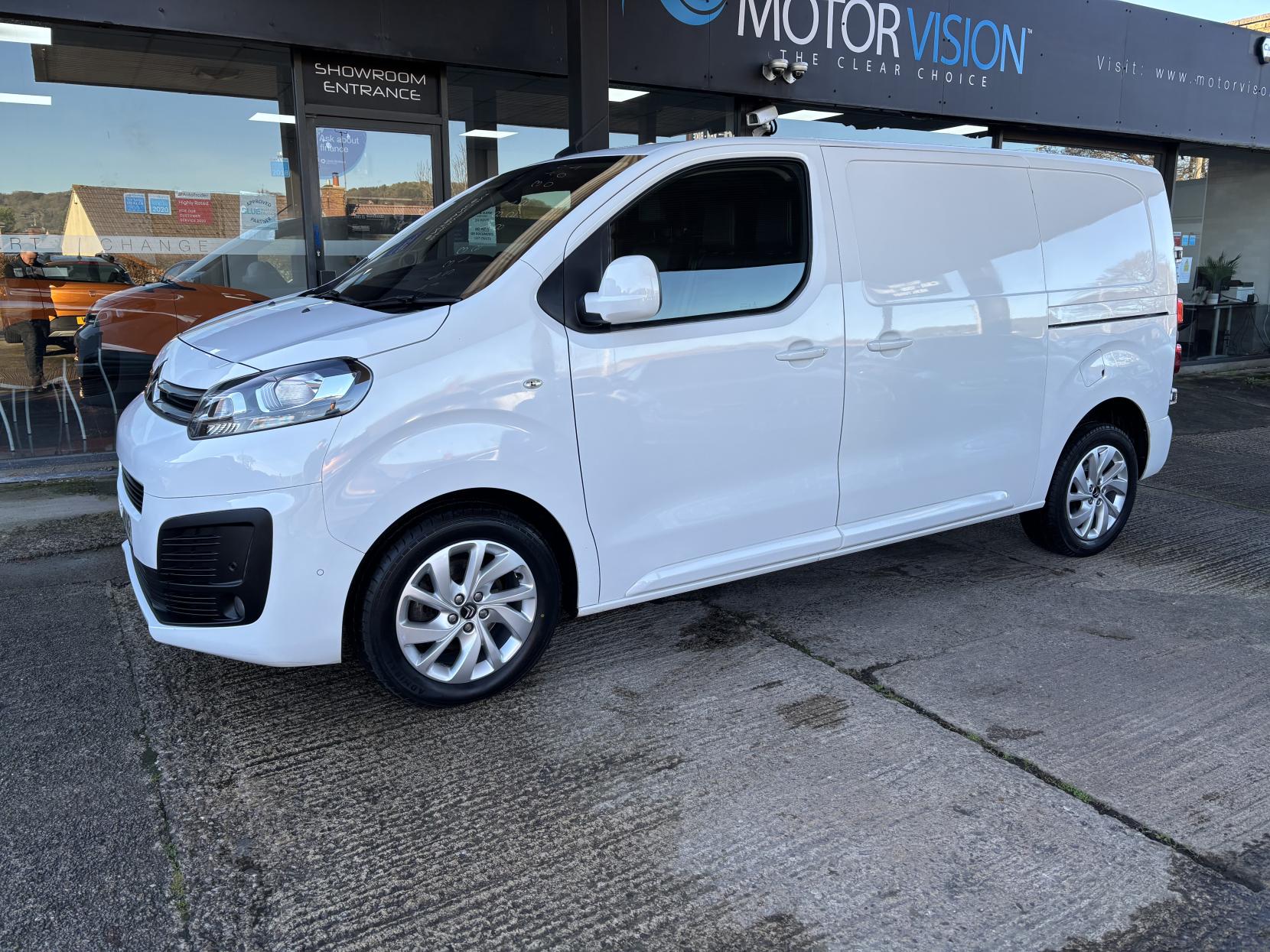 Citroen Dispatch 2.0 BlueHDi 1400 Driver M Panel Van 6dr Diesel Manual FWD 2 Euro 6 (s/s) (120 ps)