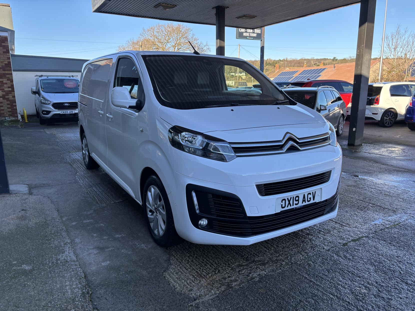 Citroen Dispatch 2.0 BlueHDi 1400 Driver M Panel Van 6dr Diesel Manual FWD 2 Euro 6 (s/s) (120 ps)