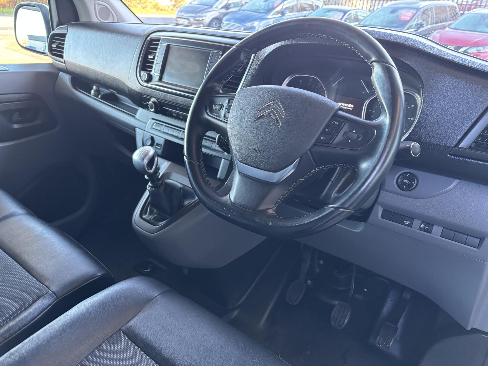 Citroen Dispatch 2.0 BlueHDi 1400 Driver M Panel Van 6dr Diesel Manual FWD 2 Euro 6 (s/s) (120 ps)