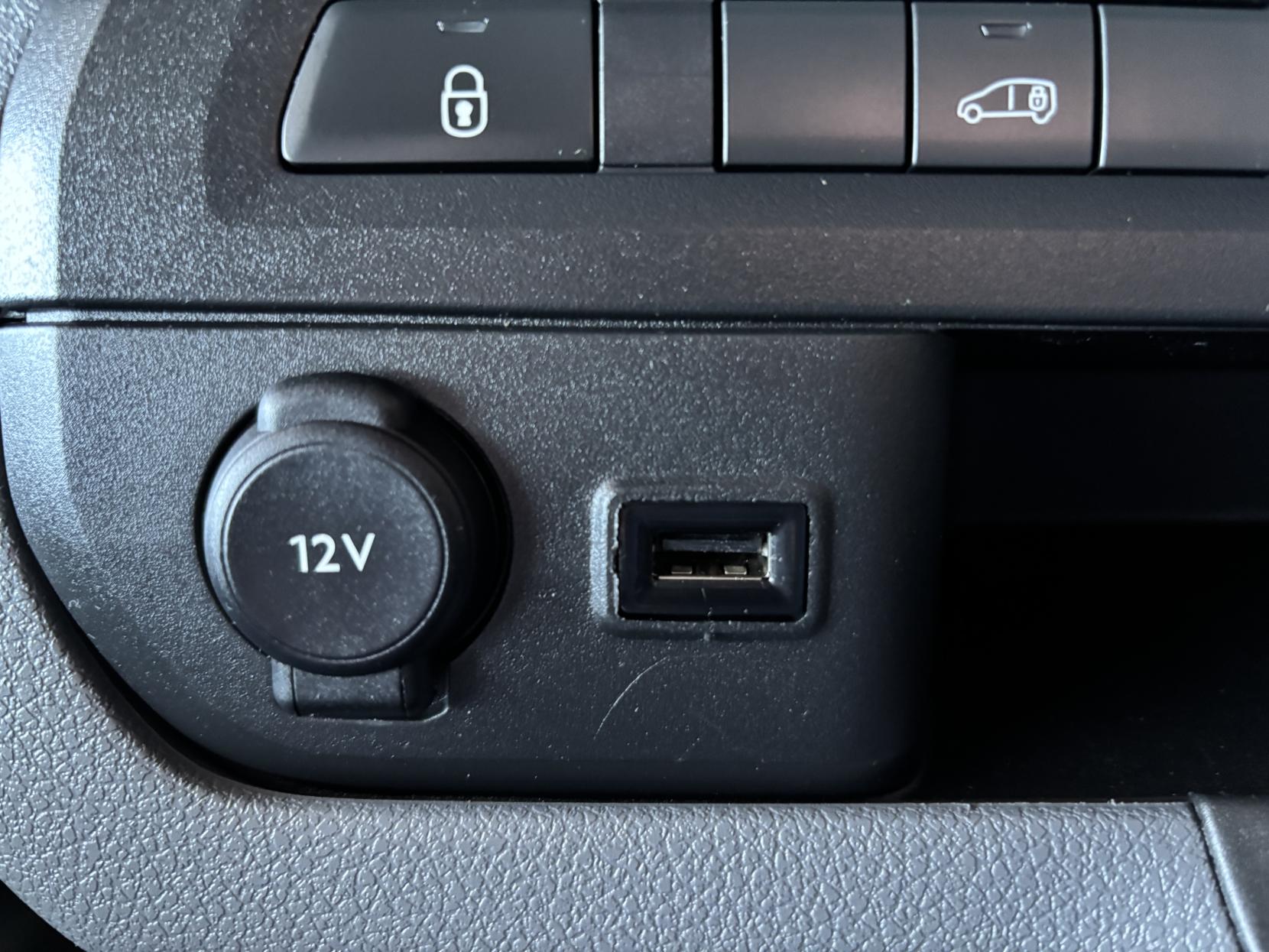 Citroen Dispatch 2.0 BlueHDi 1400 Driver M Panel Van 6dr Diesel Manual FWD 2 Euro 6 (s/s) (120 ps)