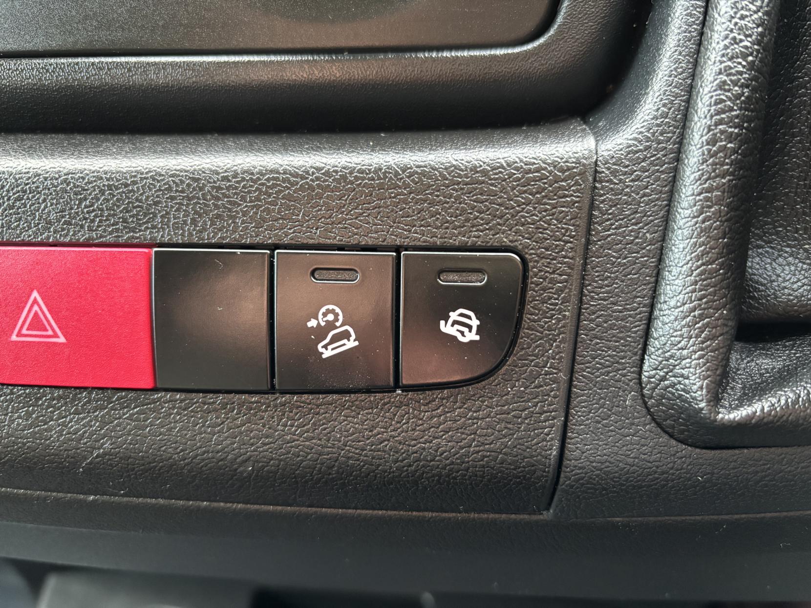 Peugeot Boxer LOW LOADER DROPSIDE SPECIALIST VEHICLE BLUEHDI 335 B/B