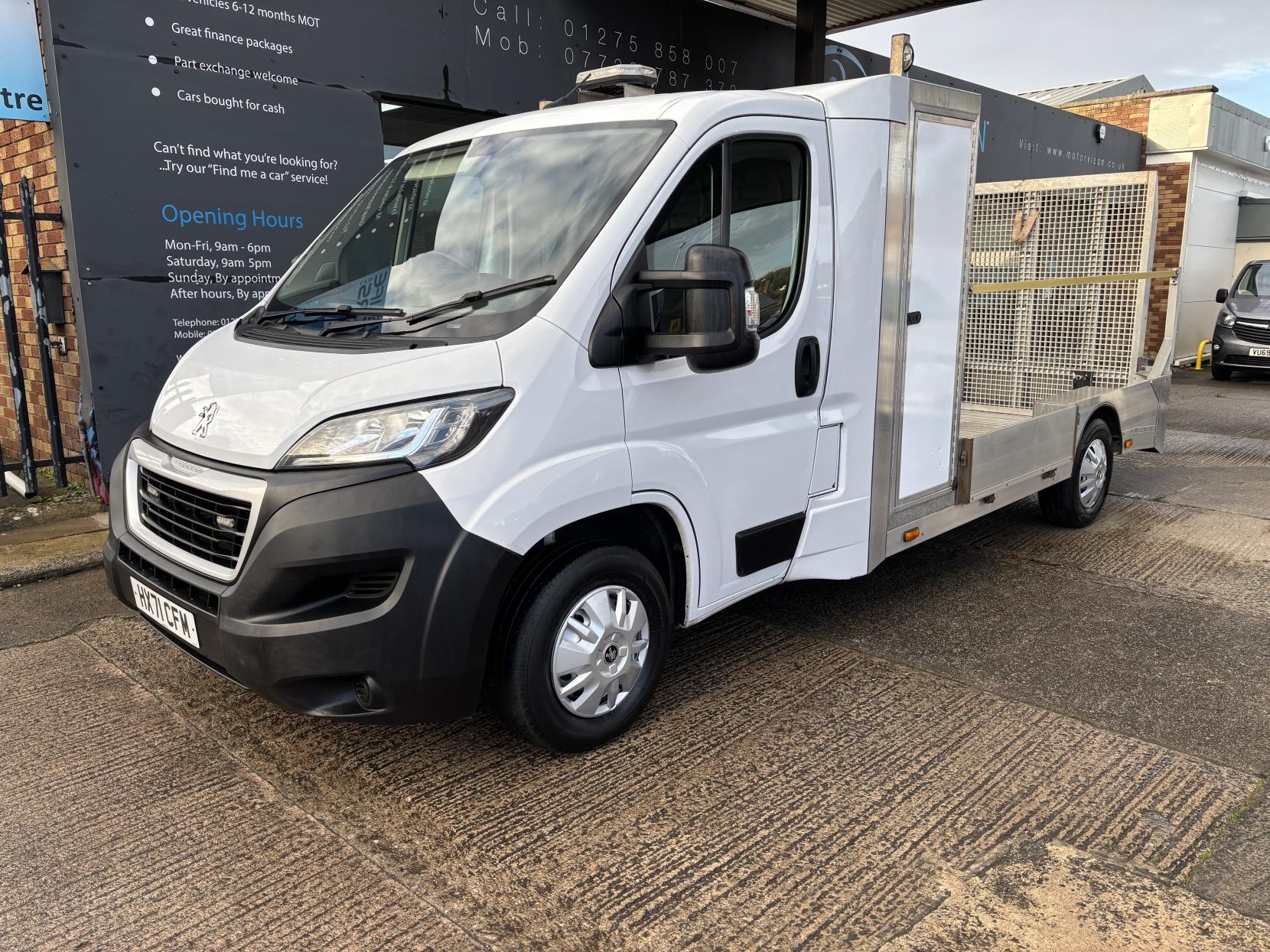 Peugeot Boxer LOW LOADER DROPSIDE SPECIALIST VEHICLE BLUEHDI 335 B/B