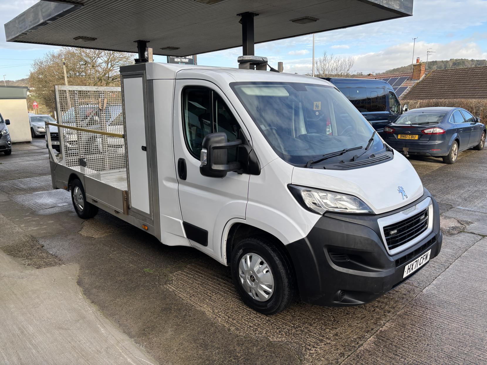 Peugeot Boxer LOW LOADER DROPSIDE SPECIALIST VEHICLE BLUEHDI 335 B/B