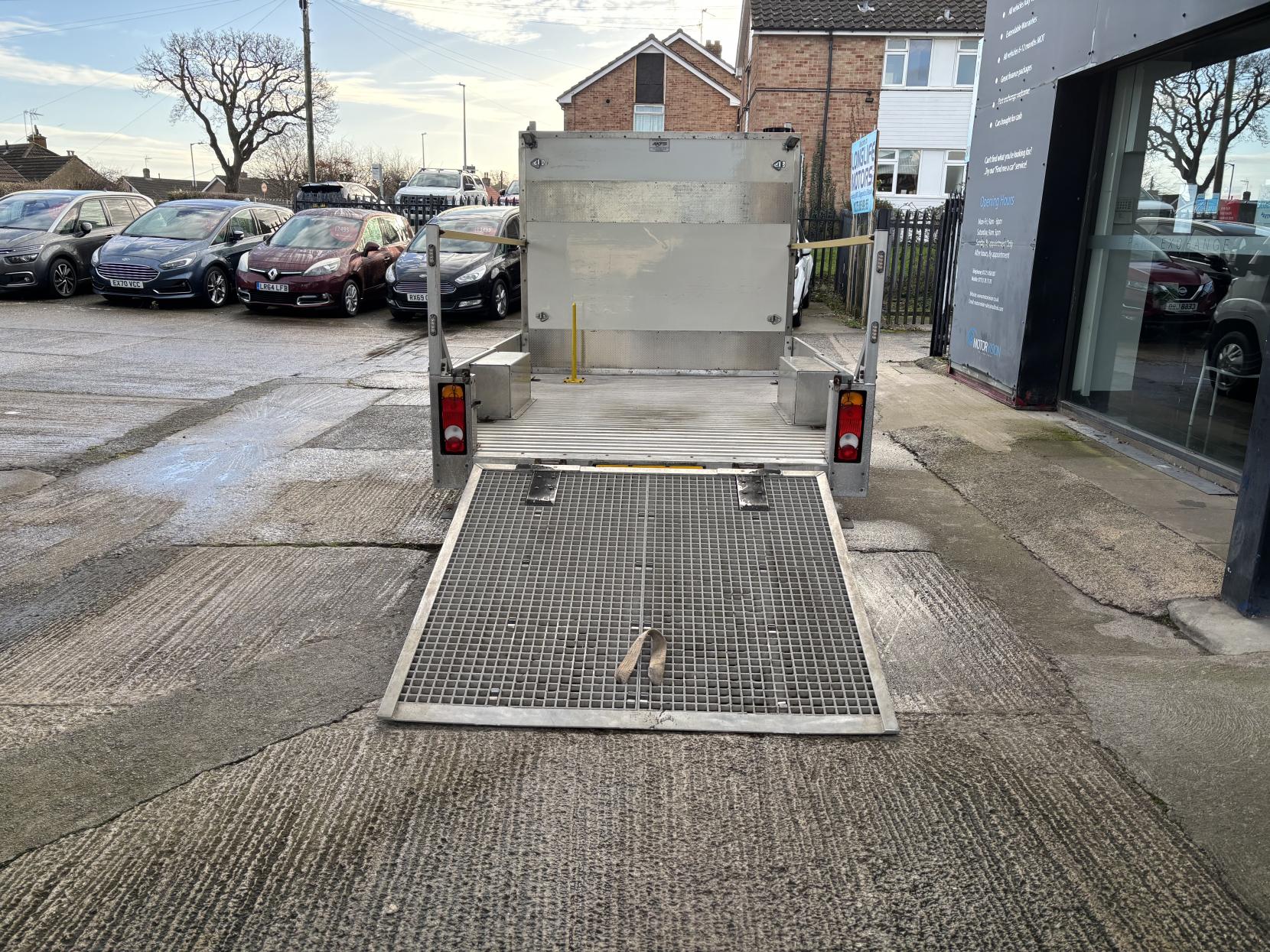 Peugeot Boxer LOW LOADER DROPSIDE SPECIALIST VEHICLE BLUEHDI 335 B/B