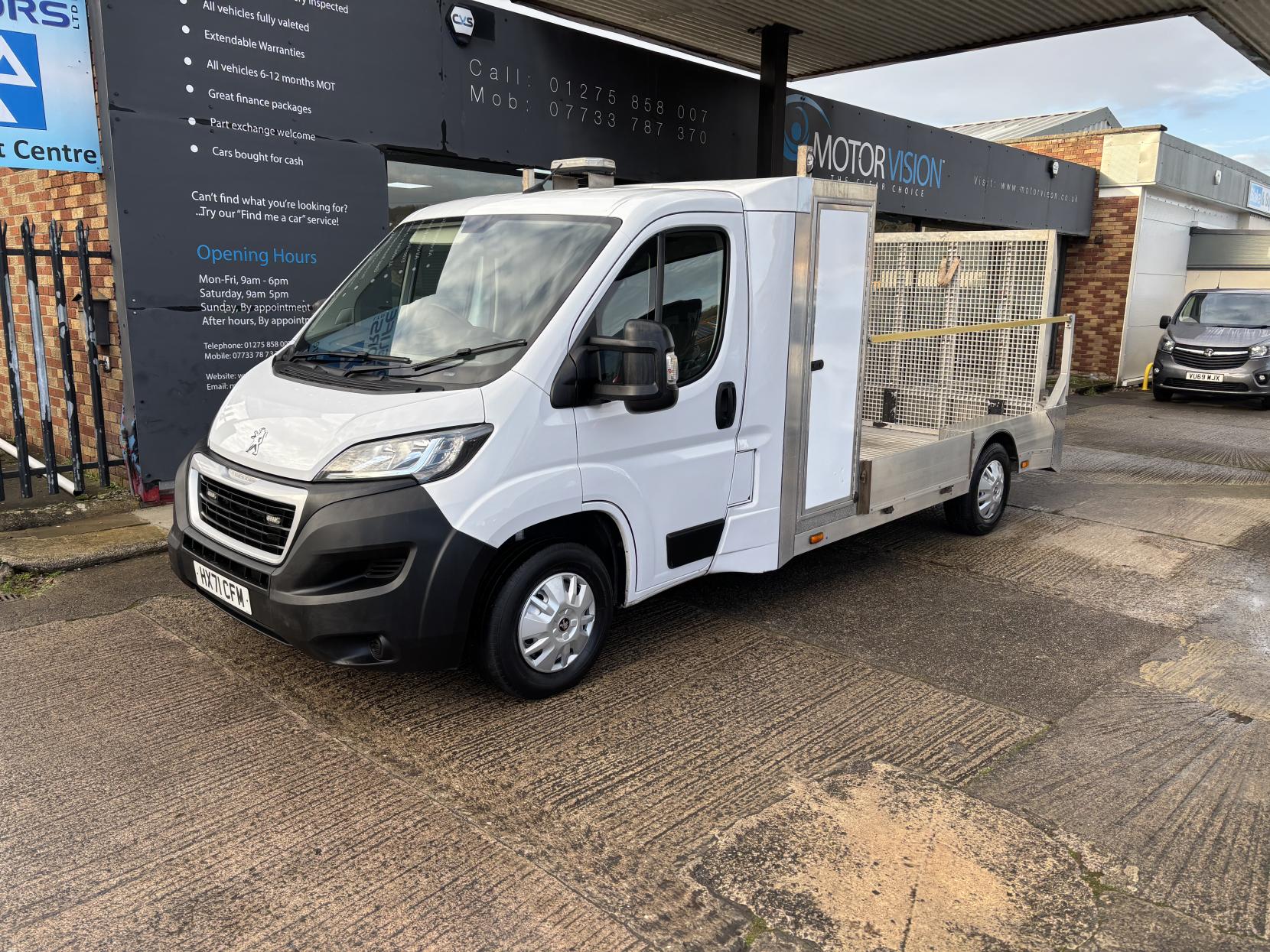 Peugeot Boxer LOW LOADER DROPSIDE SPECIALIST VEHICLE BLUEHDI 335 B/B