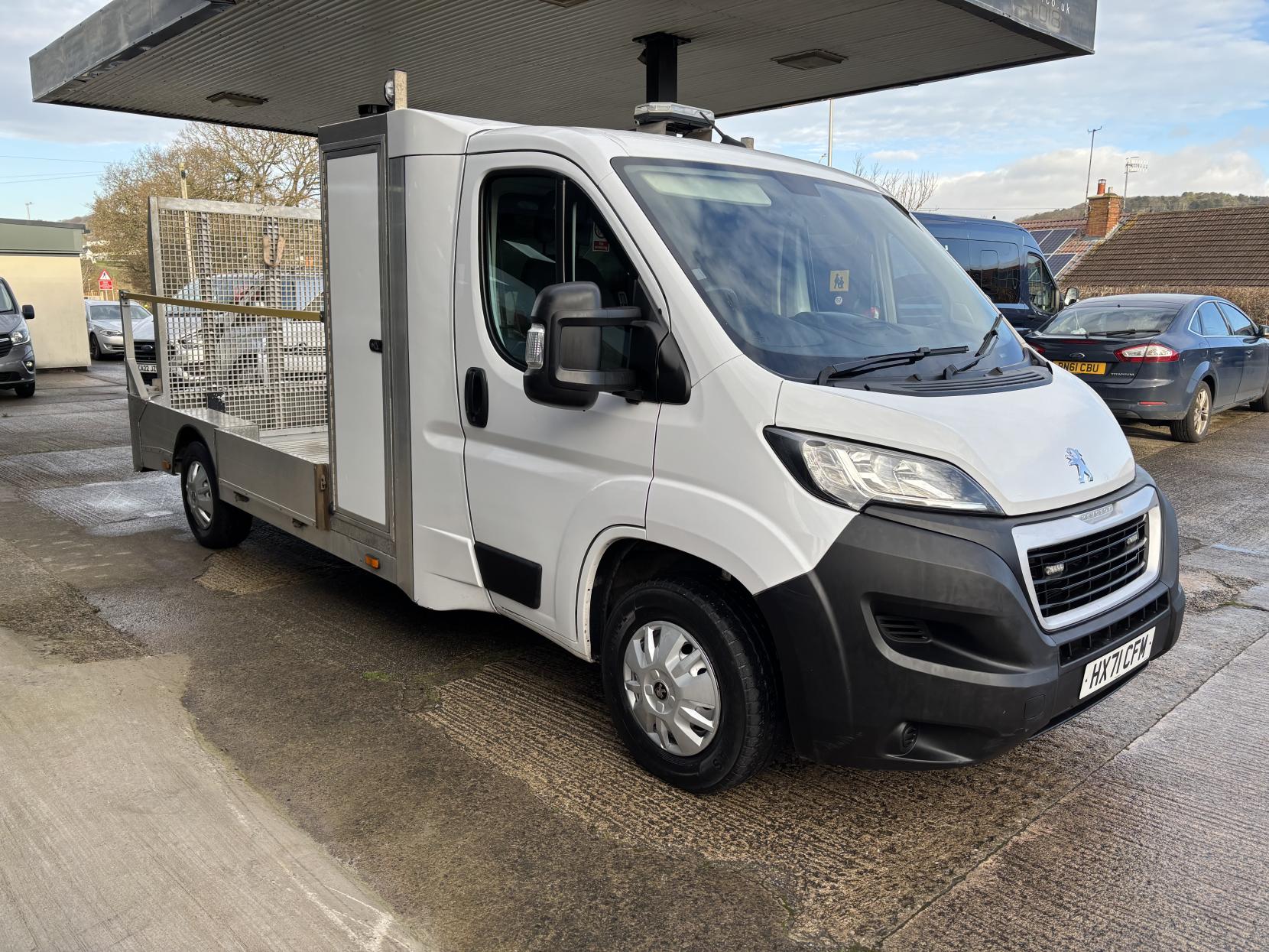 Peugeot Boxer LOW LOADER DROPSIDE SPECIALIST VEHICLE BLUEHDI 335 B/B