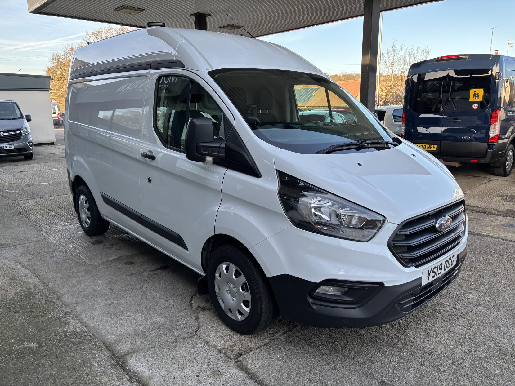 Ford Transit Custom 2.0 300 EcoBlue Panel Van 5dr Diesel Manual L1 H2 Euro 6 (105 ps)