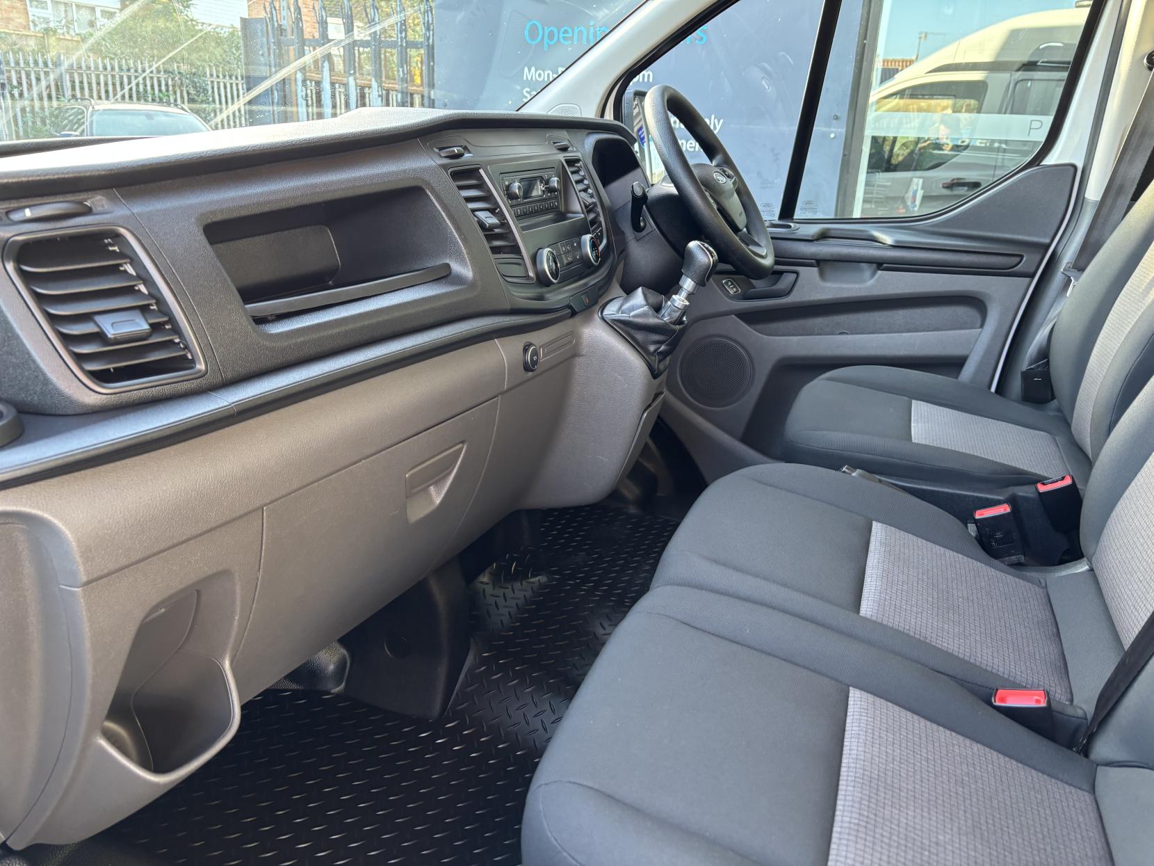 Ford Transit Custom 2.0 300 EcoBlue Panel Van 5dr Diesel Manual L1 H2 Euro 6 (105 ps)