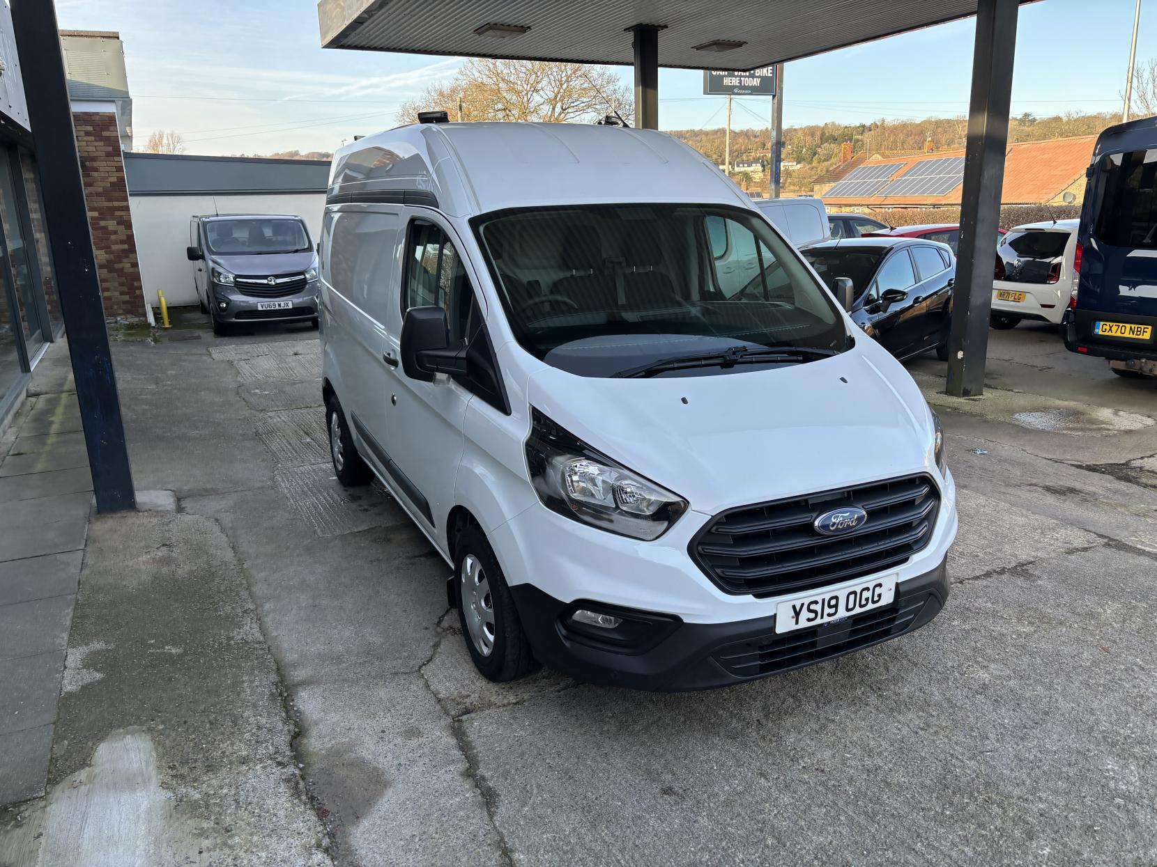 Ford Transit Custom 2.0 300 EcoBlue Panel Van 5dr Diesel Manual L1 H2 Euro 6 (105 ps)