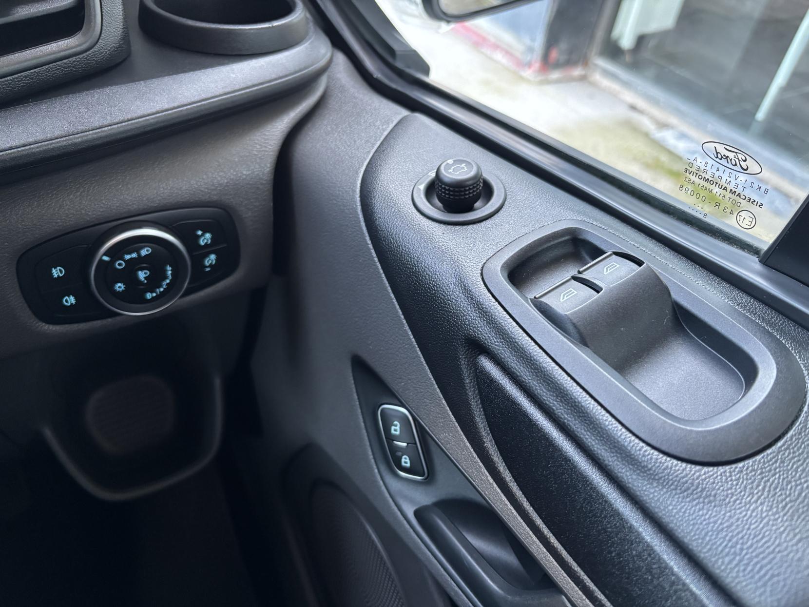 Ford Transit Custom 2.0 300 EcoBlue Panel Van 5dr Diesel Manual L1 H2 Euro 6 (105 ps)