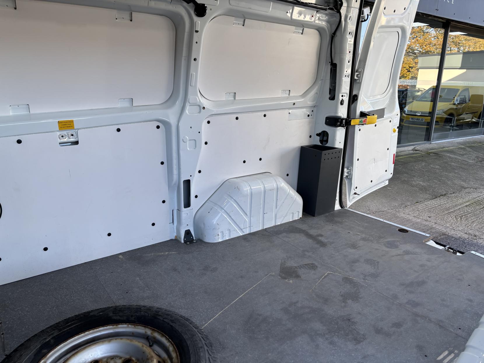 Ford Transit Custom 2.0 300 EcoBlue Panel Van 5dr Diesel Manual L1 H2 Euro 6 (105 ps)