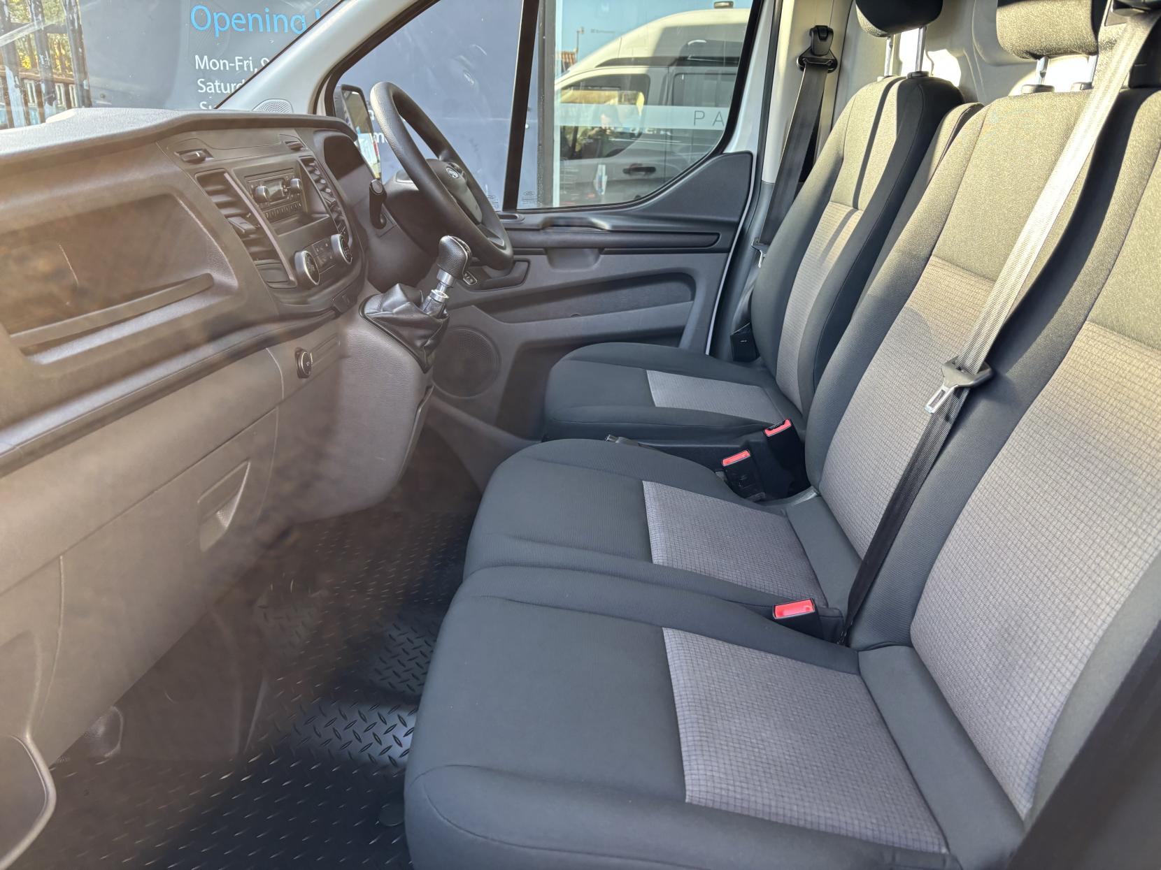 Ford Transit Custom 2.0 300 EcoBlue Panel Van 5dr Diesel Manual L1 H2 Euro 6 (105 ps)