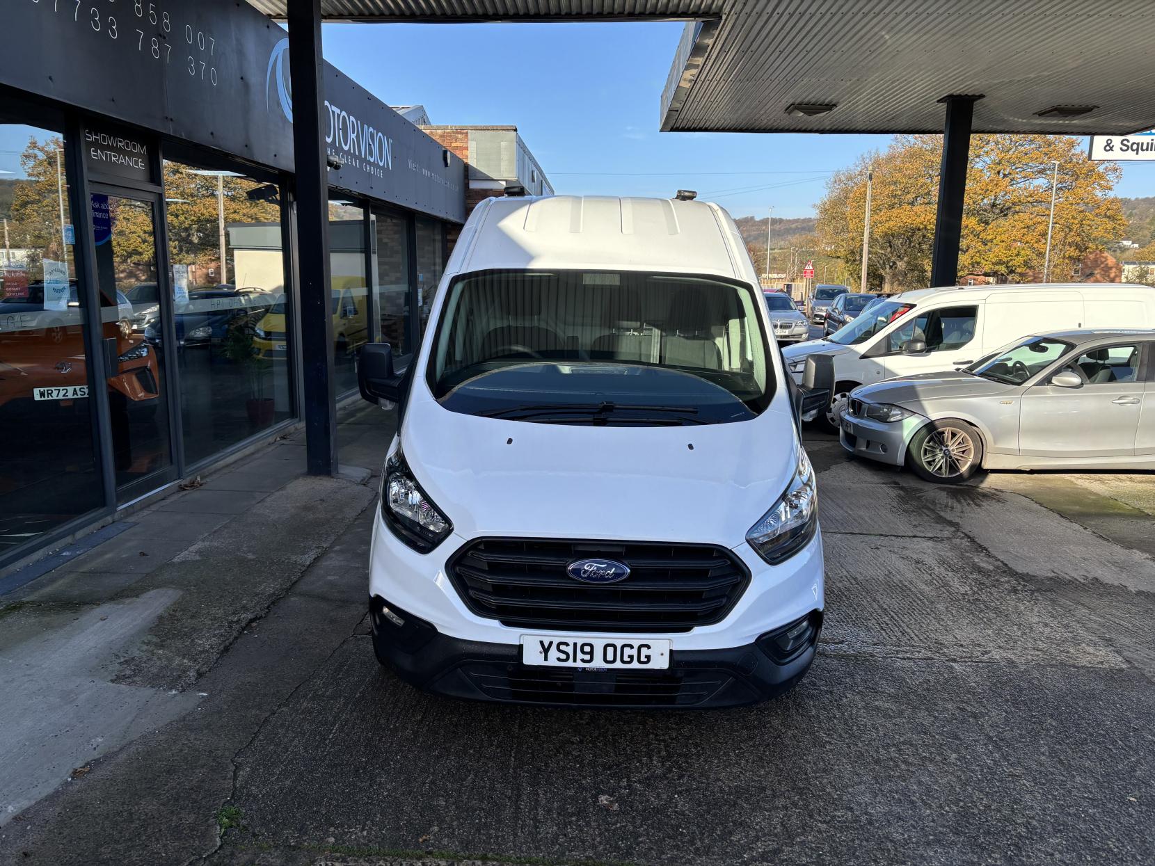 Ford Transit Custom 2.0 300 EcoBlue Panel Van 5dr Diesel Manual L1 H2 Euro 6 (105 ps)