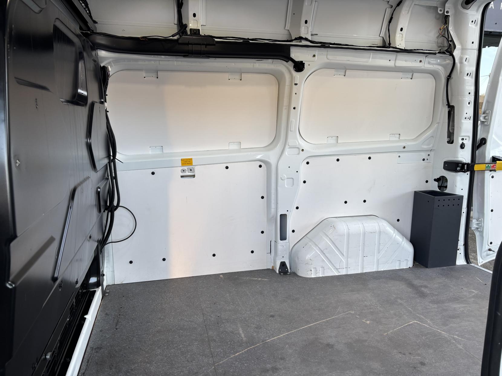 Ford Transit Custom 2.0 300 EcoBlue Panel Van 5dr Diesel Manual L1 H2 Euro 6 (105 ps)