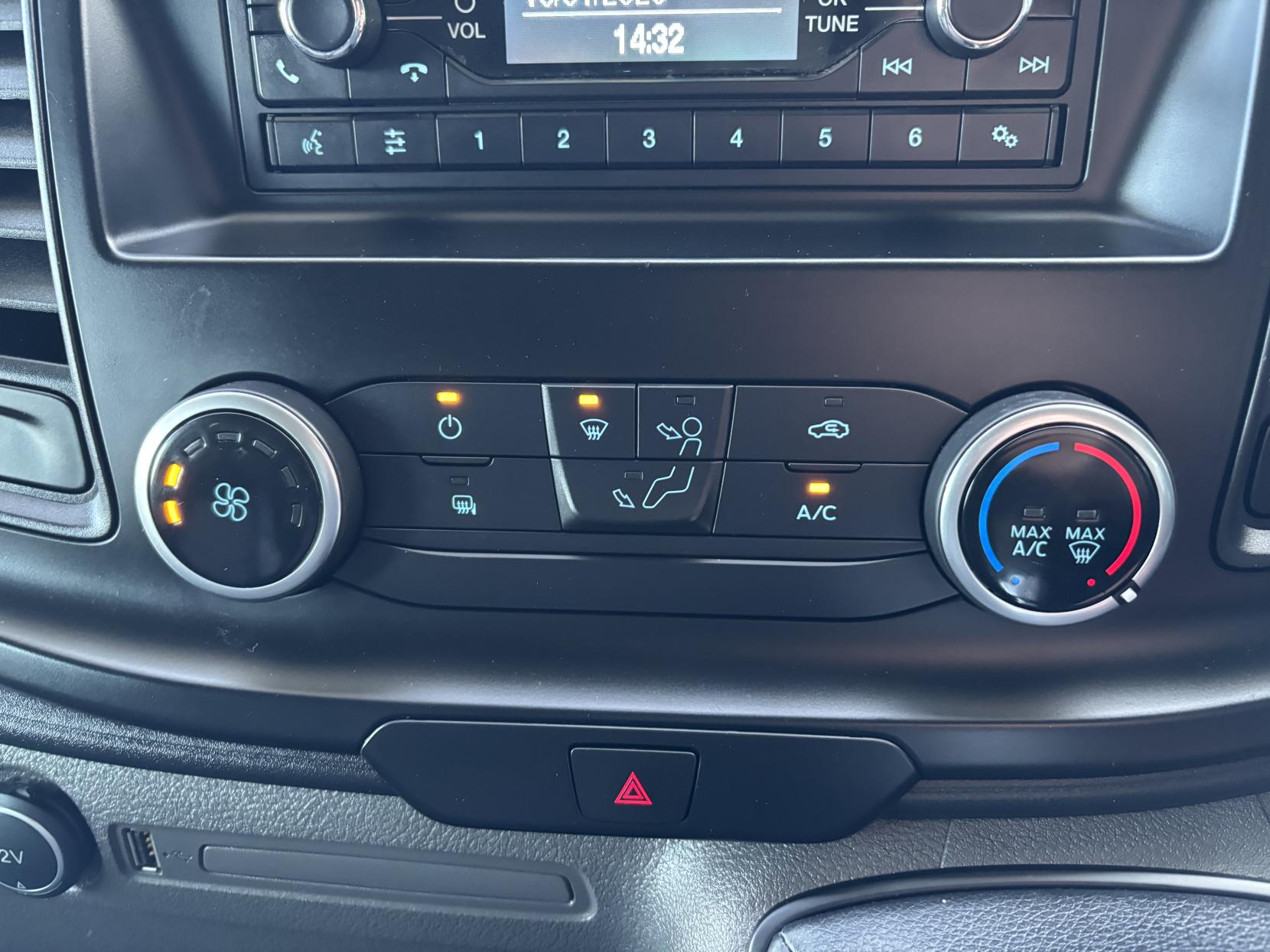 Ford Transit Custom 2.0 300 EcoBlue Panel Van 5dr Diesel Manual L1 H2 Euro 6 (105 ps)