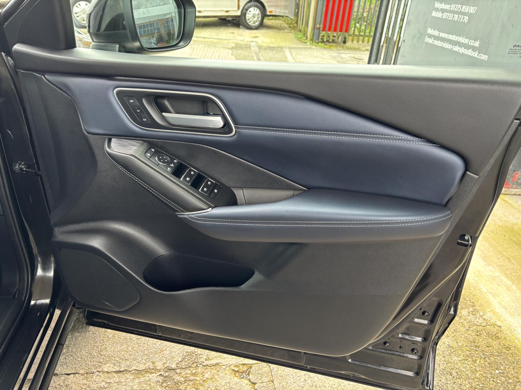 Nissan Qashqai 1.3 DIG-T MHEV Tekna+ SUV 5dr Petrol Hybrid XTRON Euro 6 (s/s) (158 ps)