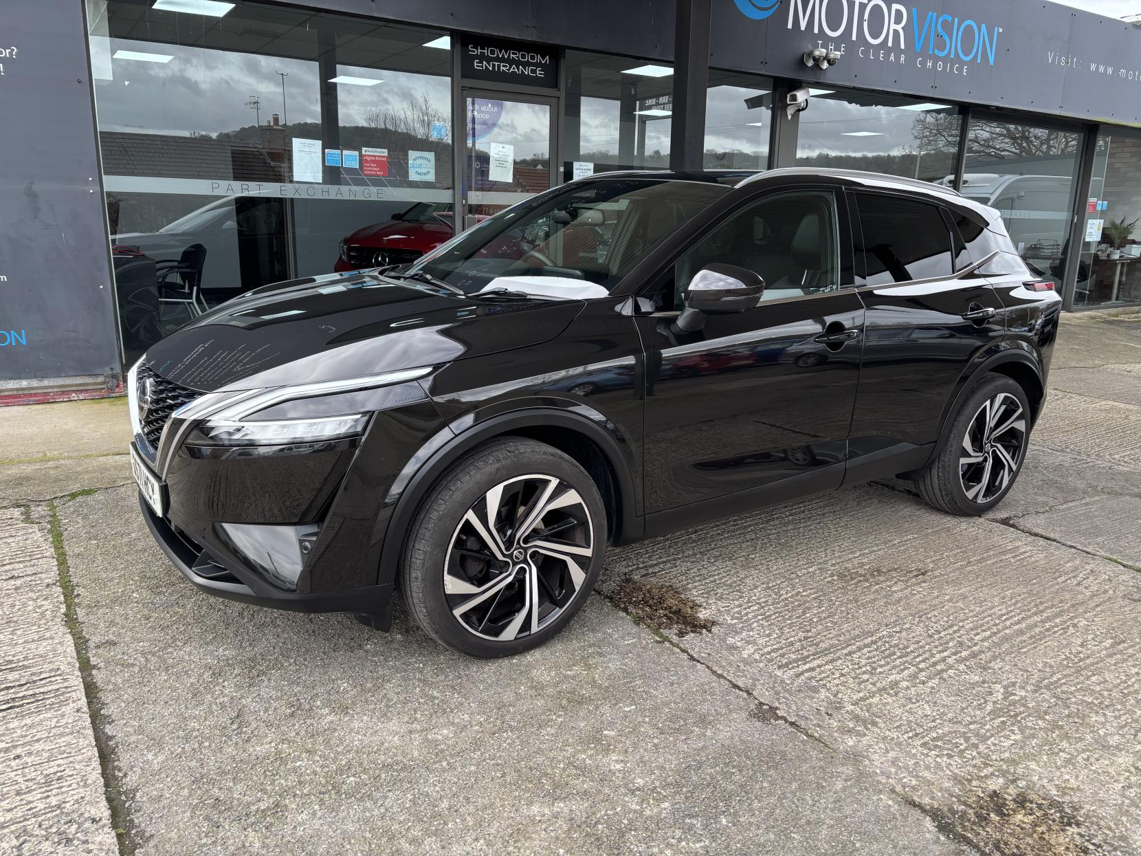 Nissan Qashqai 1.3 DIG-T MHEV Tekna+ SUV 5dr Petrol Hybrid XTRON Euro 6 (s/s) (158 ps)